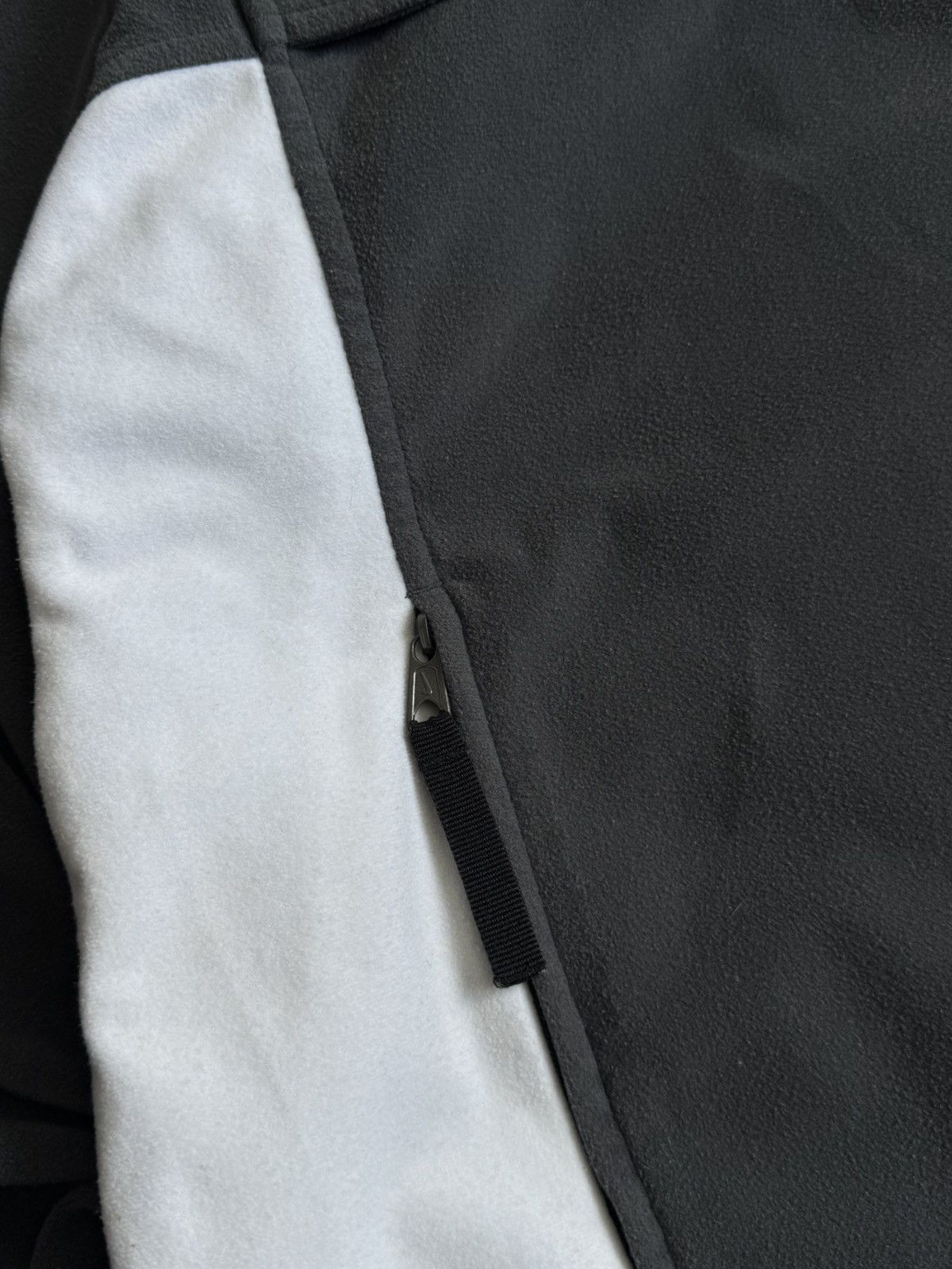 Nike Vintage Nike Full Zip Fleece Y2K Jacket Size US L / EU 52-54 / 3 - 10 Thumbnail