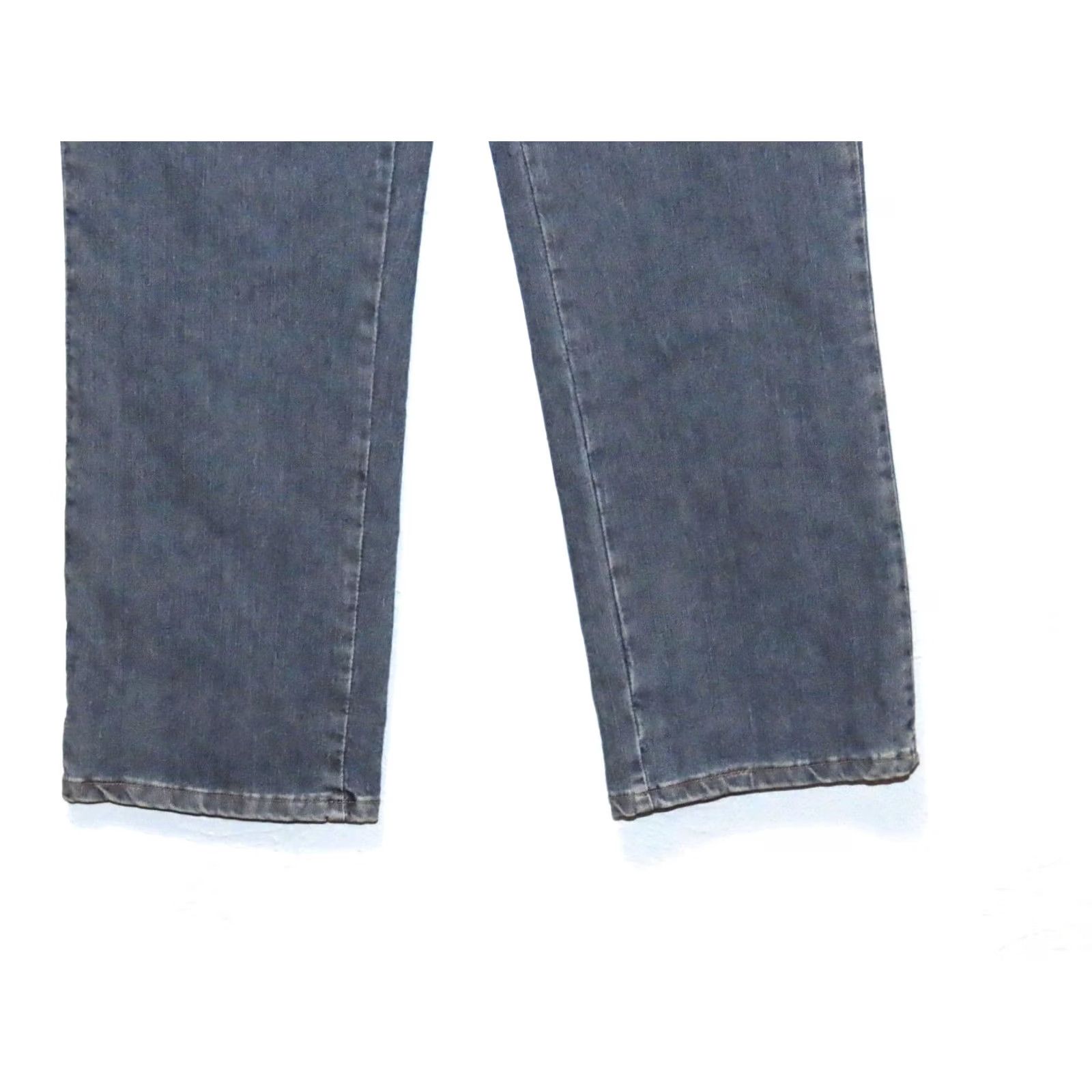 Lee READ Lee Women's 10 Jeans Relaxed Fit Straight Leg NWT Blue Denim 29in Inseam Moderate Wash Stretch Regular Size 10 Size 32" / US 10 / IT 46 - 2 Thumbnail