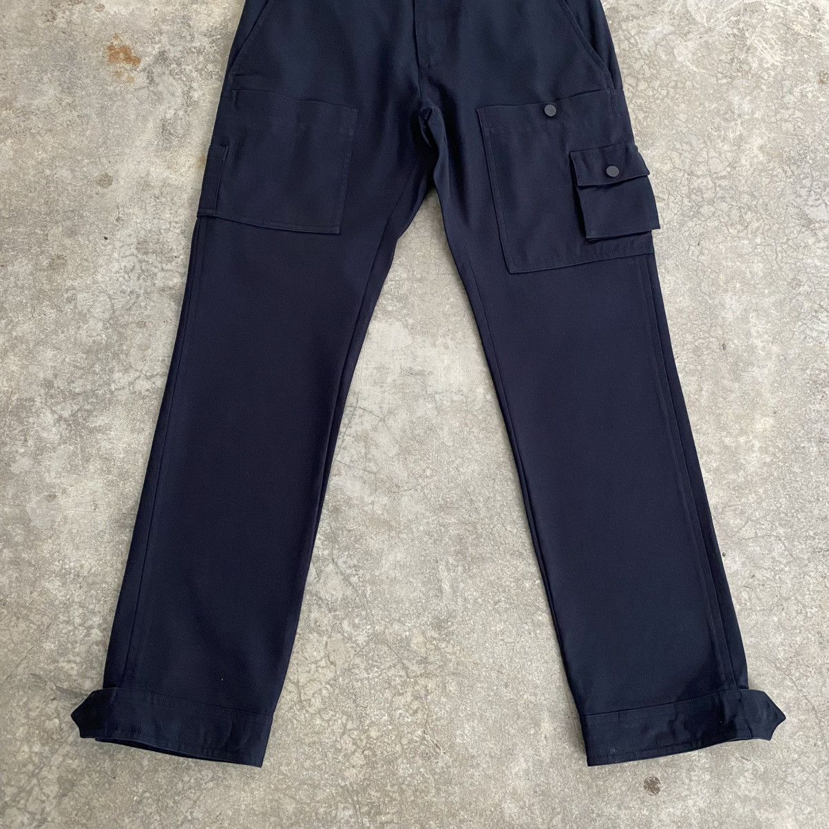 Louis Vuitton FW17 Kim Jones Era Prototype “SAMPLE” Techwear Cargo Pants Size US 33 - 4 Thumbnail
