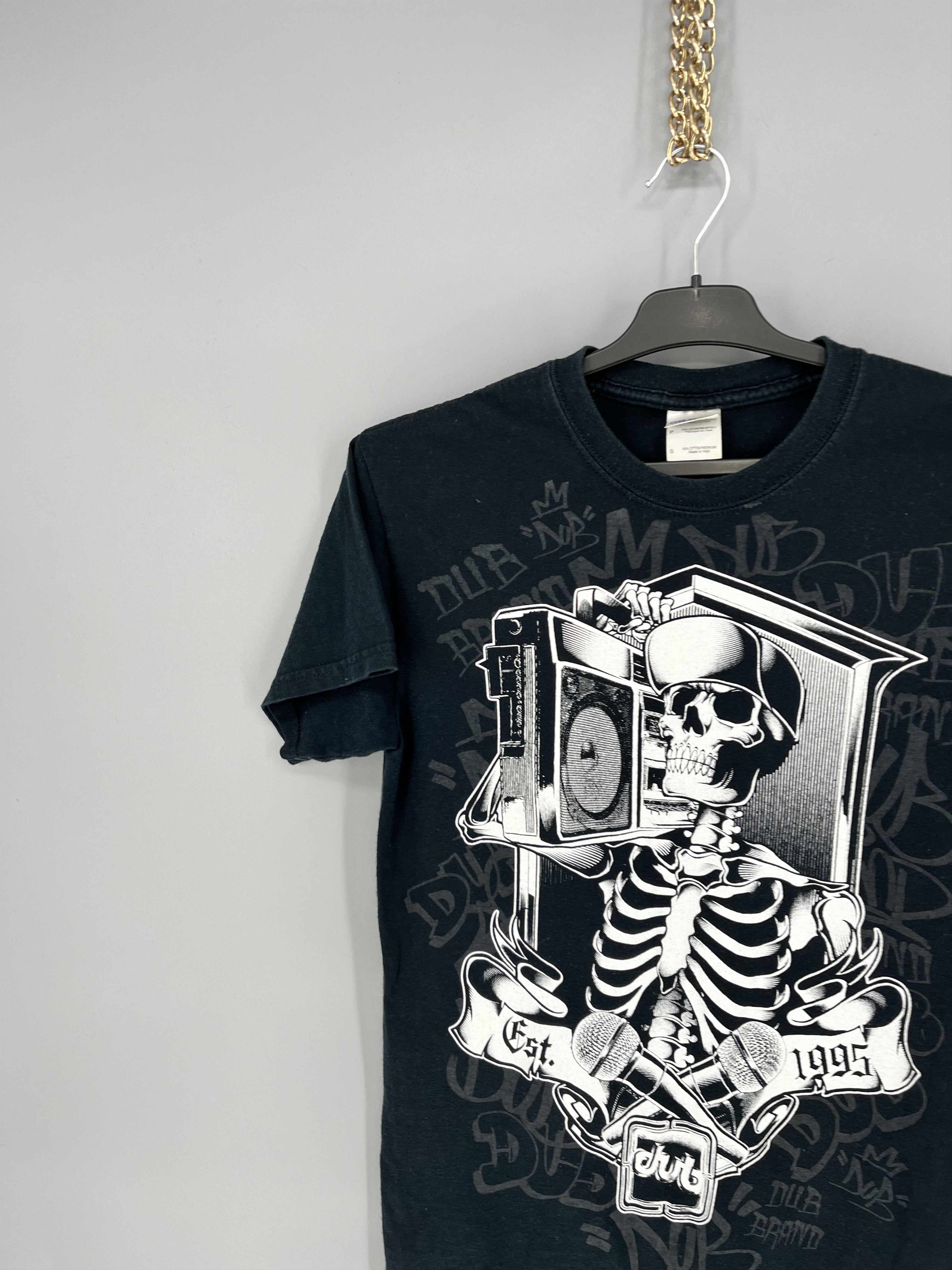 Japanese Brand × Vintage Gildan T-shirt With Skull Dub Reggae Hip-Hop Streetwear Styl Size US S / EU 44-46 / 1 - 4 Thumbnail
