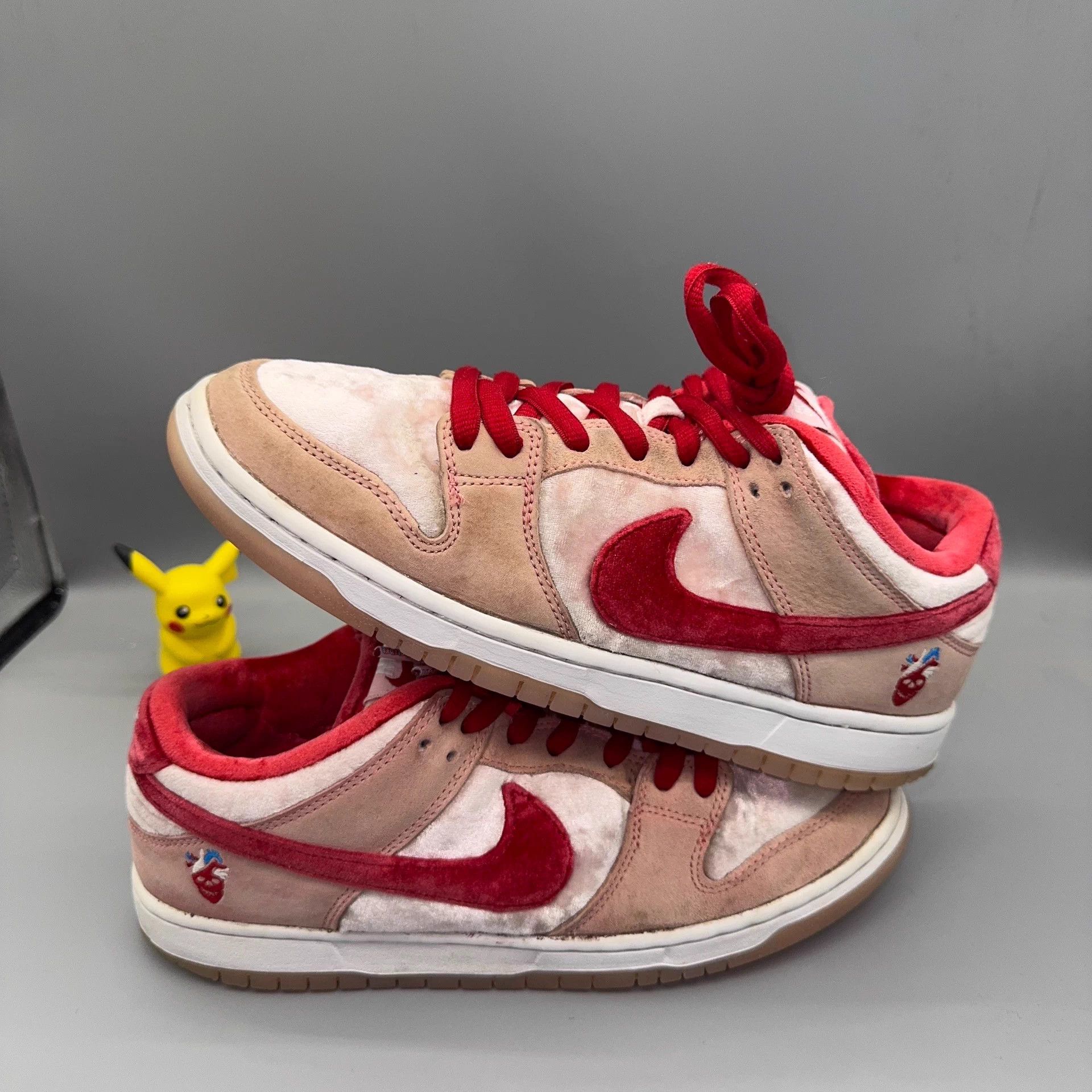 Nike Nike Dunk SB Valentine's Day Pink White Size US 8 / EU 41 - 5 Thumbnail