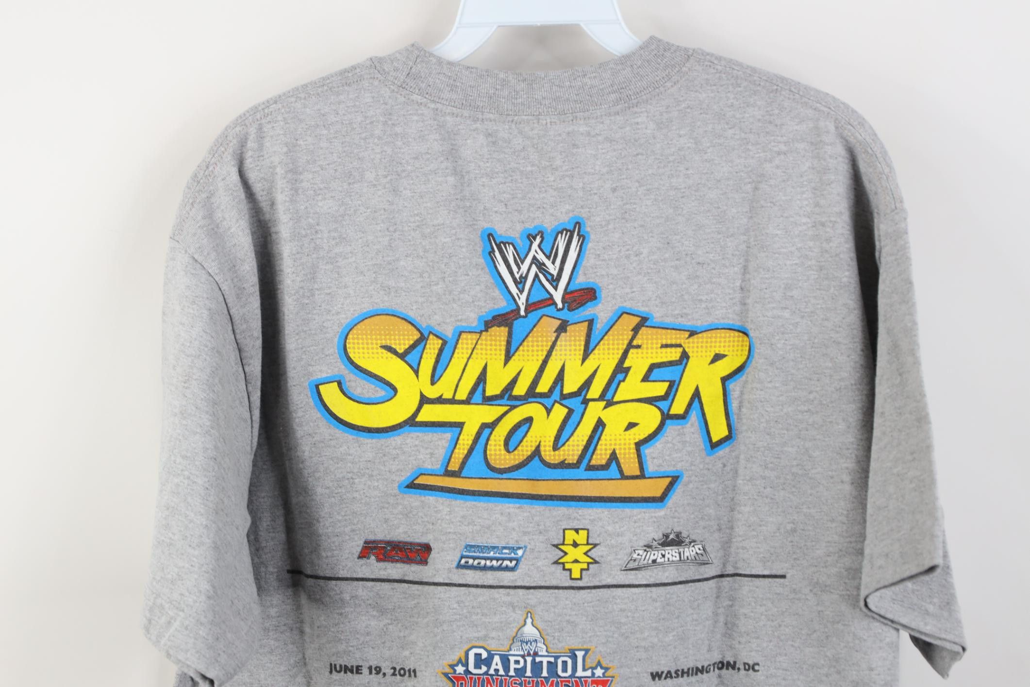 Vintage Vintage Y2K 2011 WWE Wrestling Tour T-Shirt Heather Gray Size US L / EU 52-54 / 3 - 14 Thumbnail