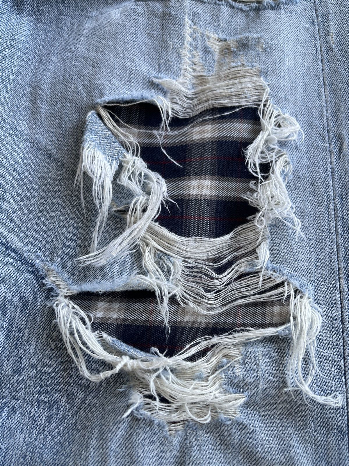 Levi's Vintage Clothing Vintage Levis Ripped Distressed Denim Size US 30 / EU 46 - 11 Thumbnail