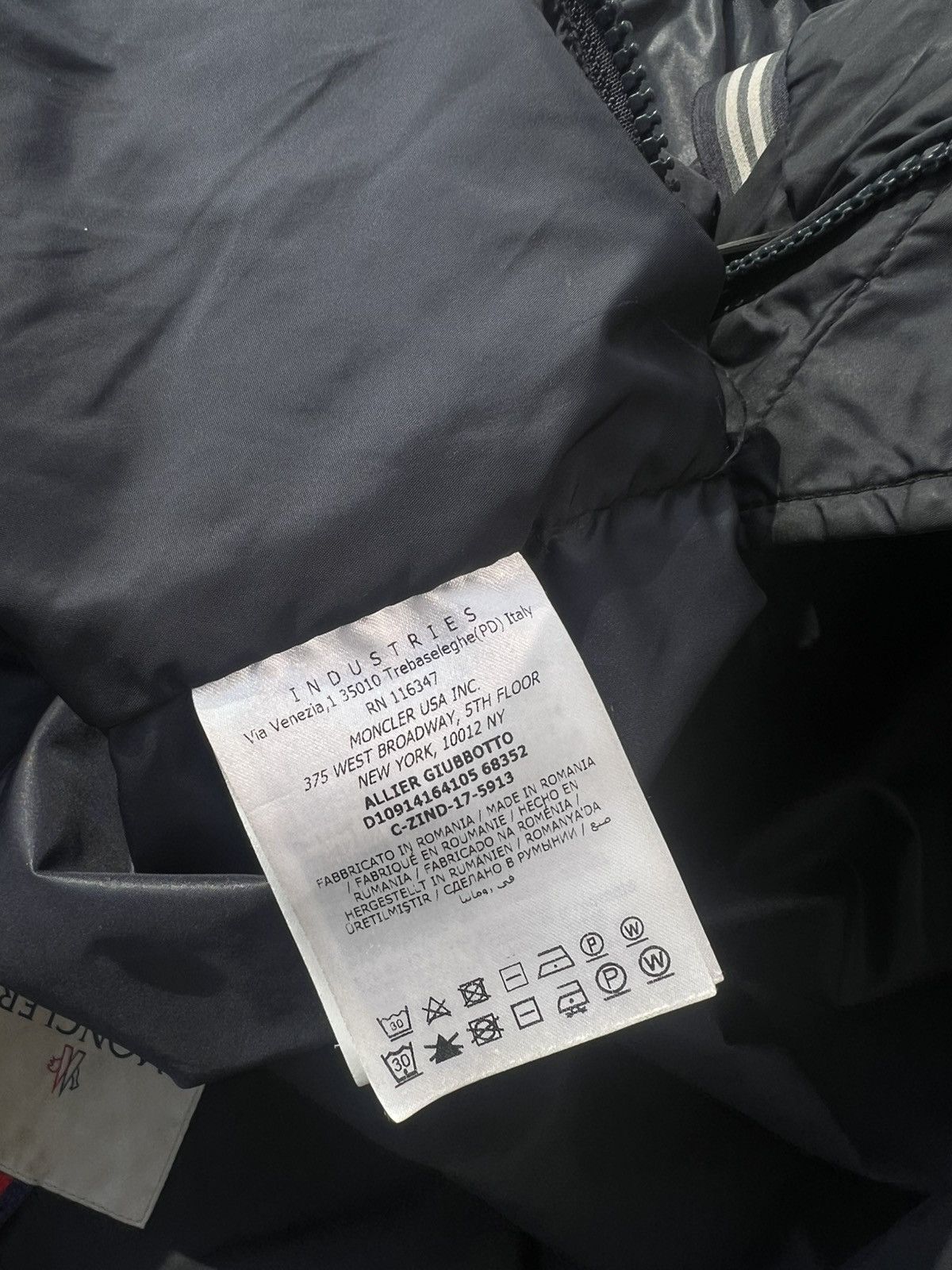 Moncler Moncler windbreaker light jacket Size US M / EU 48-50 / 2 - 8 Thumbnail