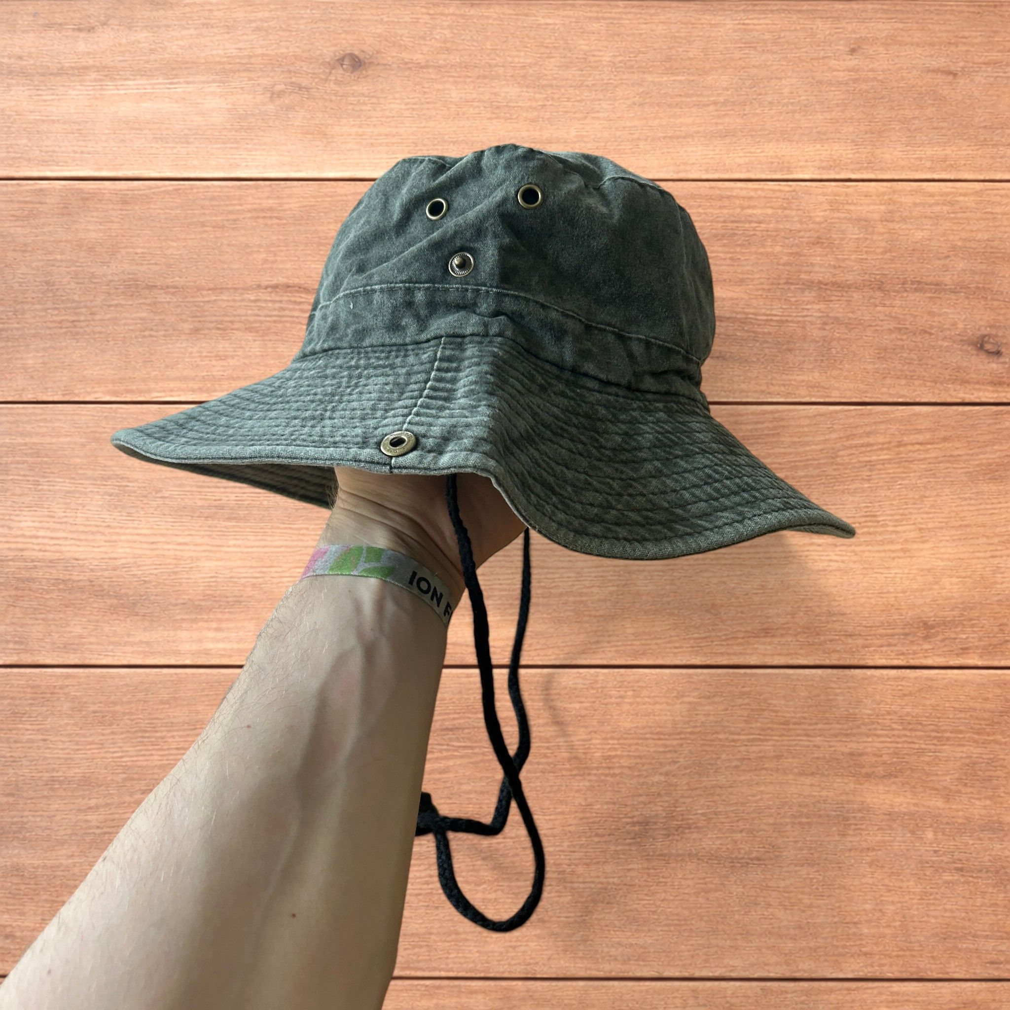 Japanese Brand Vintage style denim fishermans boonie hat in khaki green. Size ONE SIZE - 2 Thumbnail