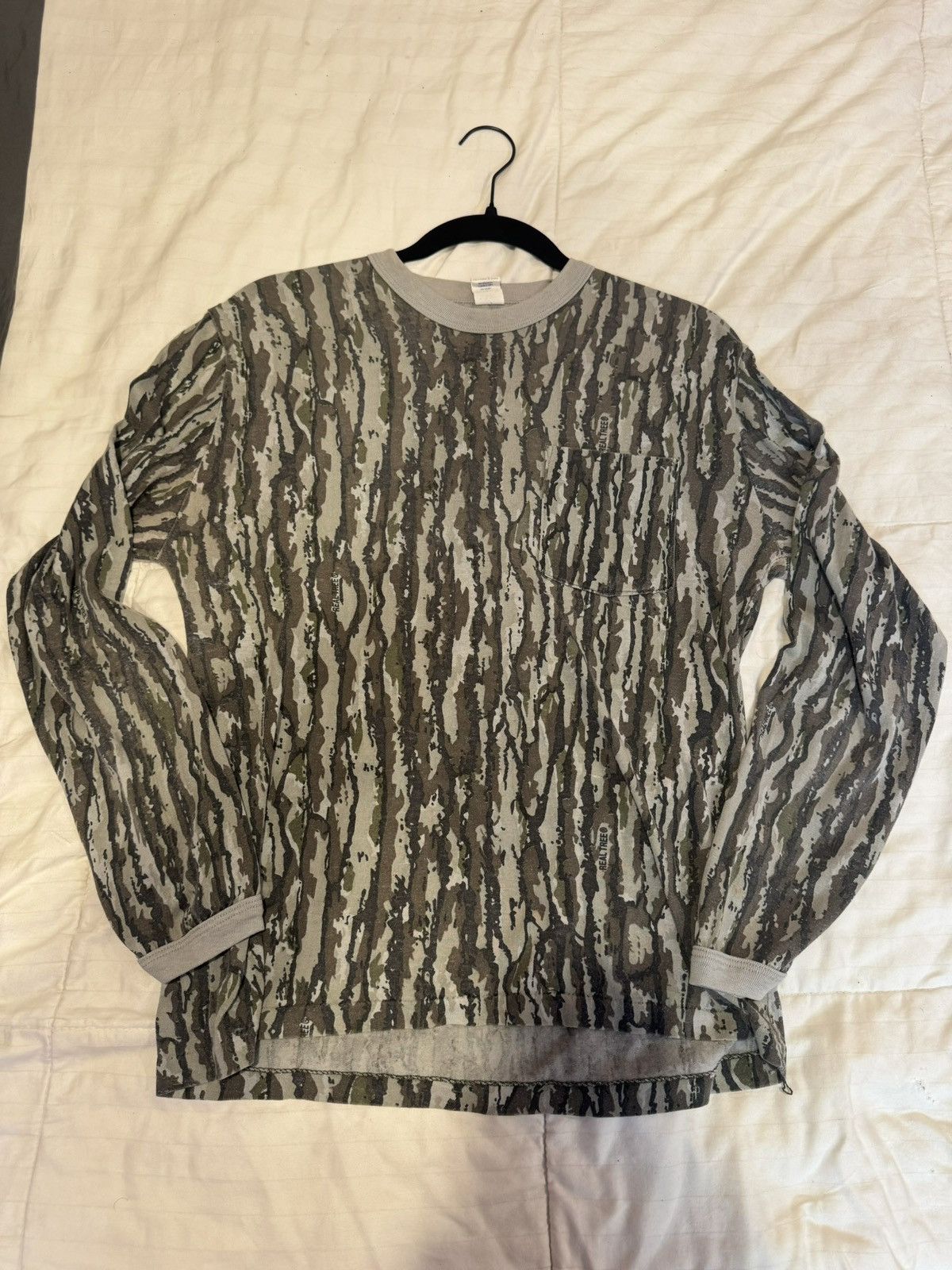 Realtree Vintage Real Tree Camo Long-Sleeve Pocket Tee Size US M / EU 48-50 / 2 - 1 Thumbnail