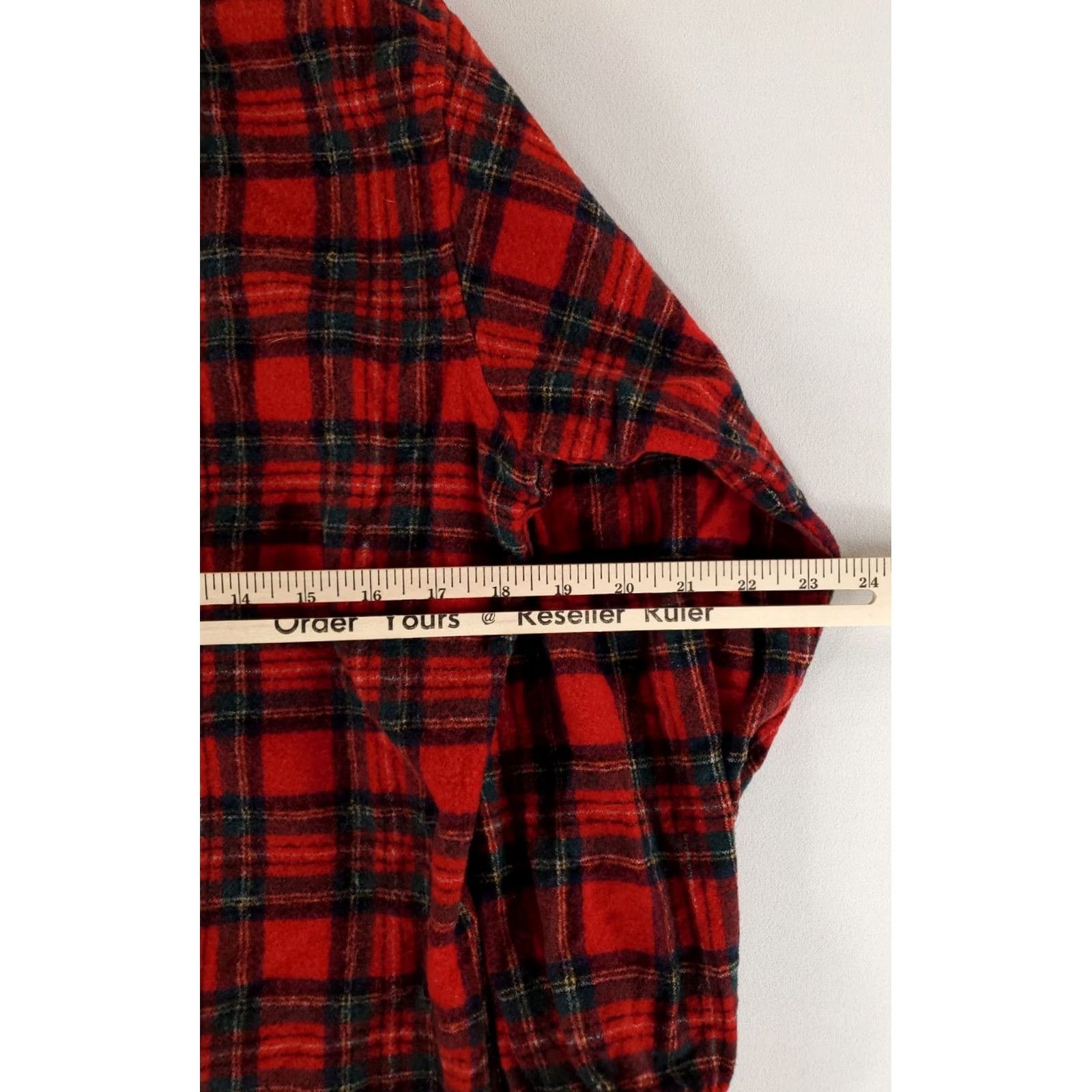 Pendleton VINTAGE Pendleton Lodge Shirt Mens L Red Plaid 100% Wool Button Up Made USA Wool Shirt Size US L / EU 52-54 / 3 - 6 Thumbnail