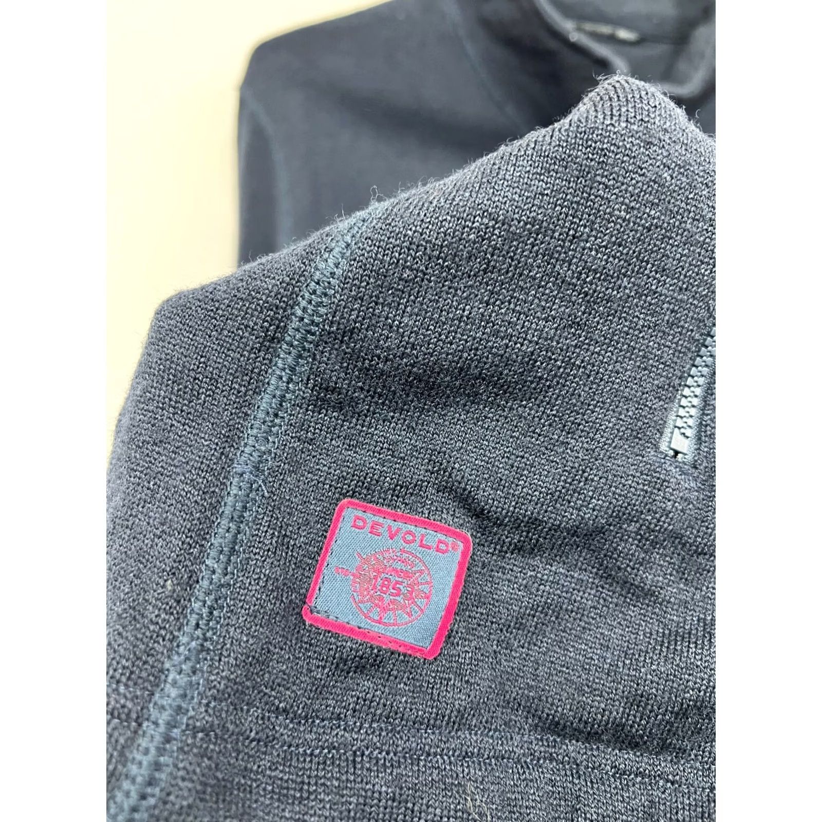 Vintage DEVOLD Norway Jacket Womens L Wool 100% Dark Navy Outdoor Outdoor Wool Jacket Womens L 1990s? Size L / US 10 / IT 46 - 7 Thumbnail