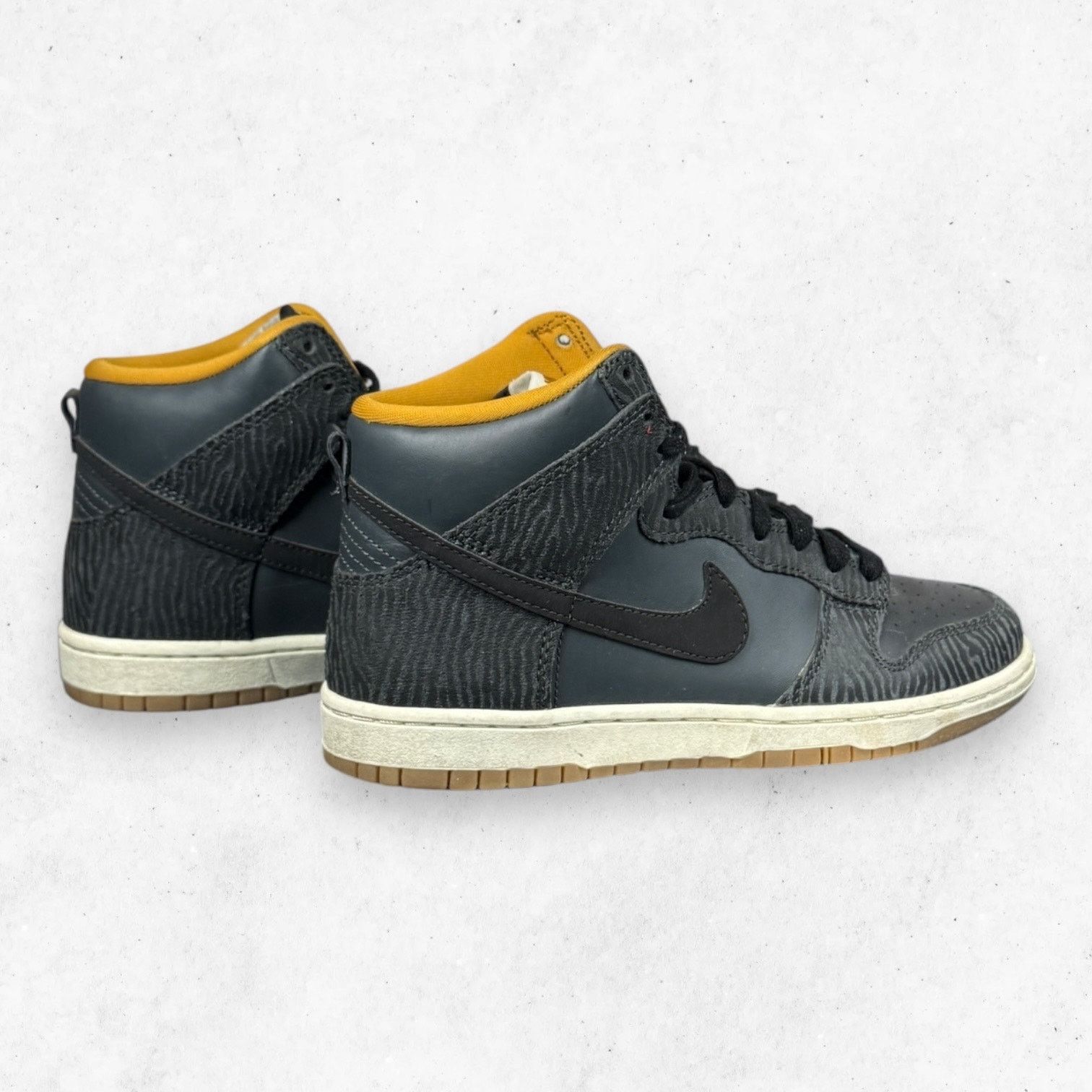 Nike Nike Dunk High Skinny Tiger Print Black Gold Sz 6 Size US 6 / IT 36 - 4 Thumbnail