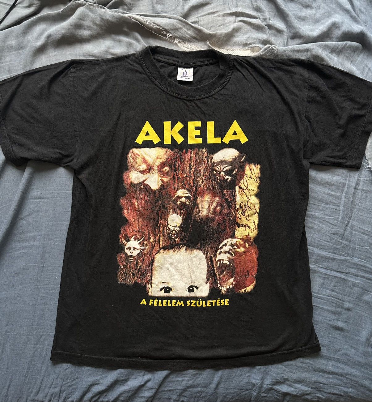 Band Tees Akela a felelem szuletese vintage rare 1994 thrash metal tee Size US M / EU 48-50 / 2 - 1 Thumbnail