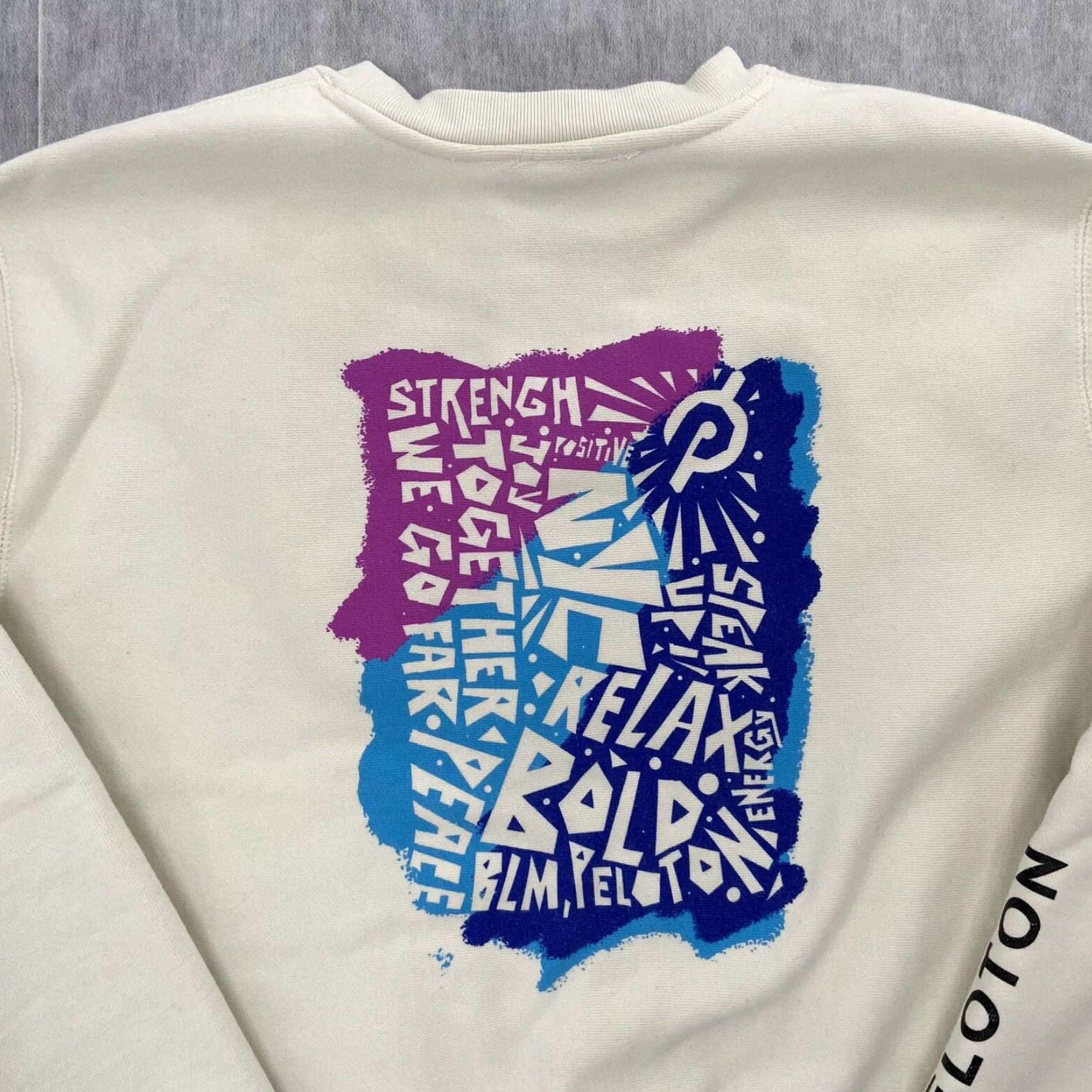 Vintage Peloton Together We Go Far Sweatshirt Adult XL White Logo Mens Size US XL / EU 56 / 4 - 3 Thumbnail