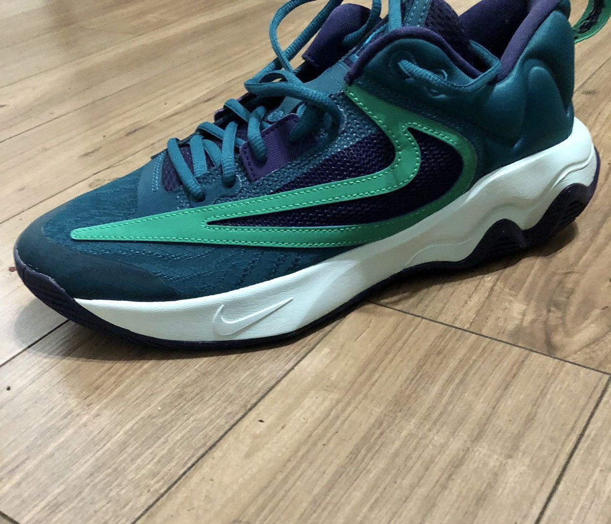 Nike GIANNIS IMMORTALY 3 Size US 10 / EU 43 - 6 Thumbnail