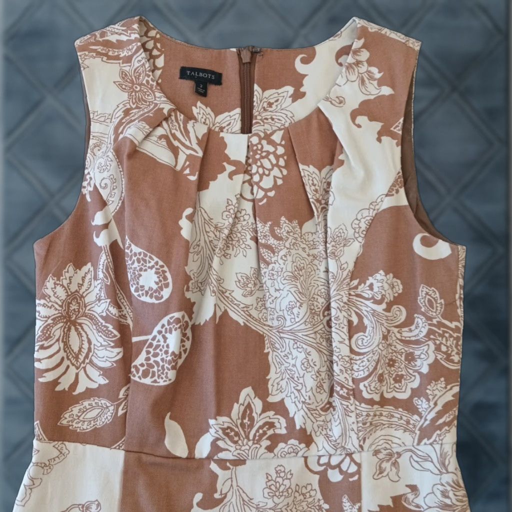 Talbots **Talbots Brown Floral Knee Length Pencil Dress Size 2 Lined** User: **Talbots Brown Floral Knee-Length Pencil Dress Size 2 Lined** Size XS / US 0-2 / IT 36-38 - 1 Thumbnail