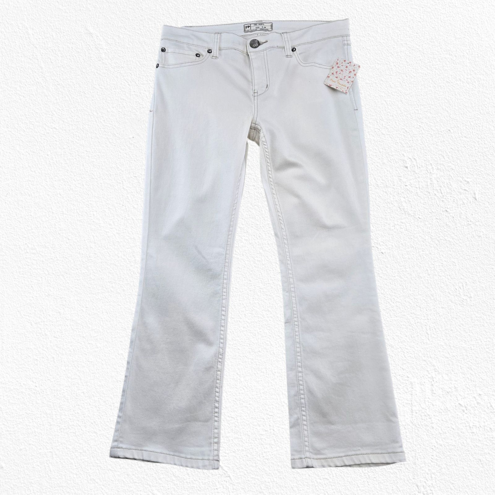 Free People Free People White Kick Flare Jeans Cropped Denim Size 28 Size 28" / US 6 / IT 42 - 3 Thumbnail