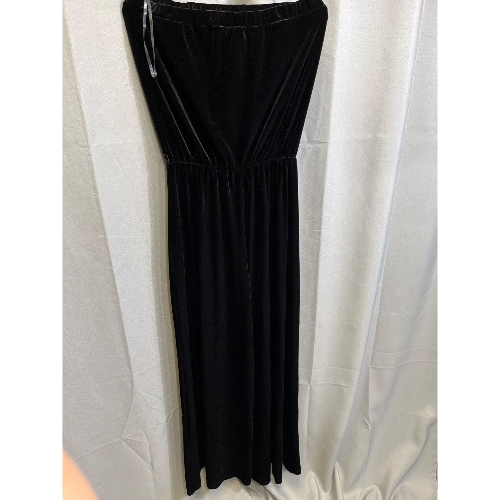 Other Prelude SKU 7614 Black Velvet Strapless Jumpsuit Size 4 Size 27" / US 4 / IT 40 - 2 Thumbnail