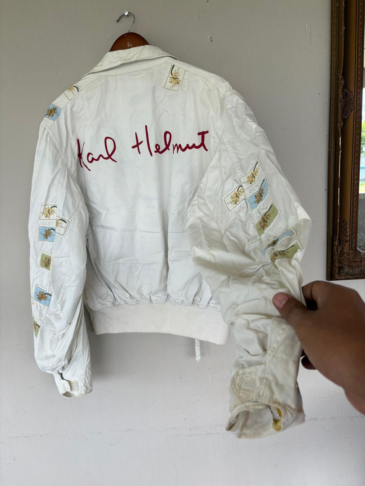 Karl Helmut Vintage 90's Karl Helmut Bomber Jacket Patch Flower Design Size US L / EU 52-54 / 3 - 9 Thumbnail