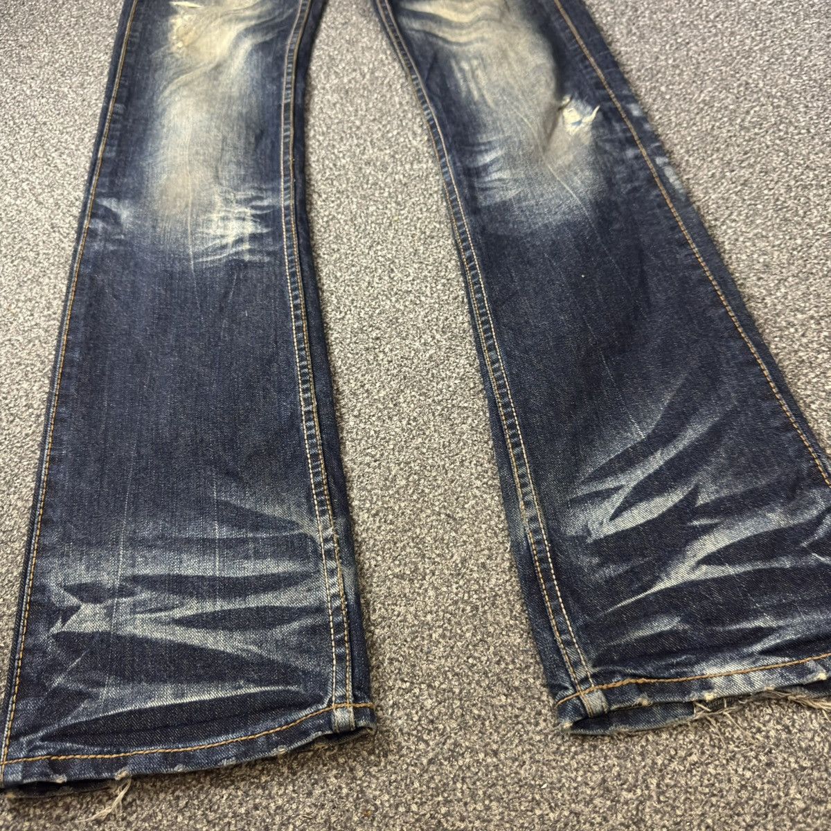 Le Grande Bleu (L.G.B.) Flared Whisker Pure Paradise Distressed Jeans Y2k Archive Size US 28 / EU 44 - 7 Thumbnail