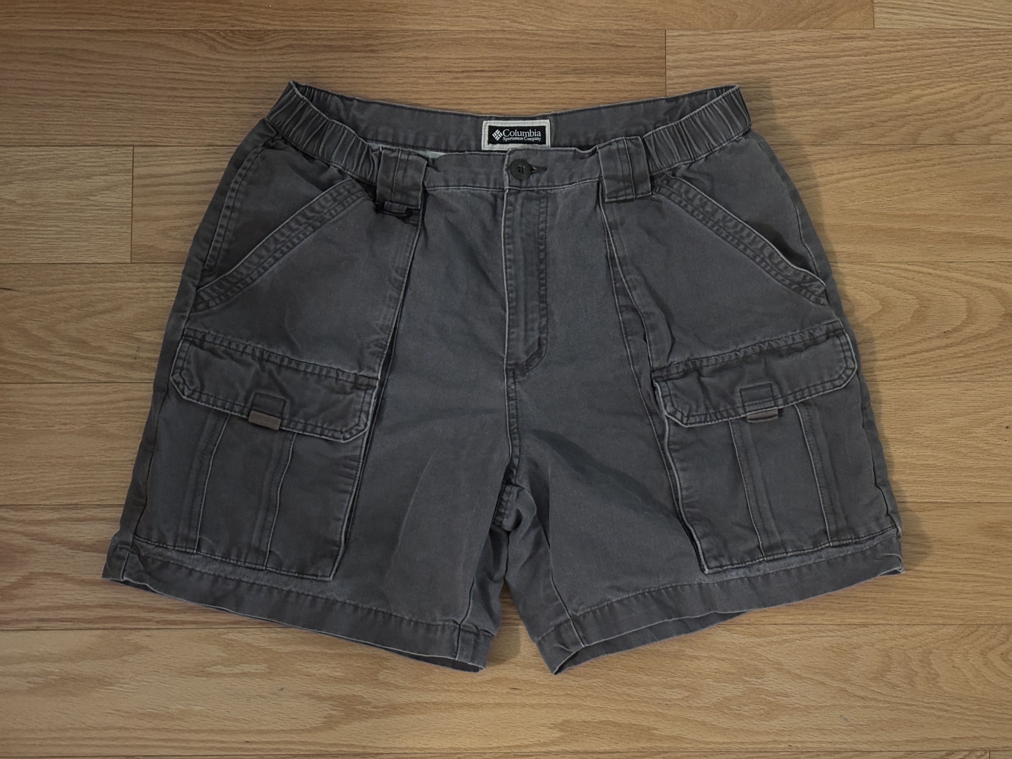 Columbia Vintage Columbia Cargo Shorts Size US 34 / EU 50 - 1 Thumbnail