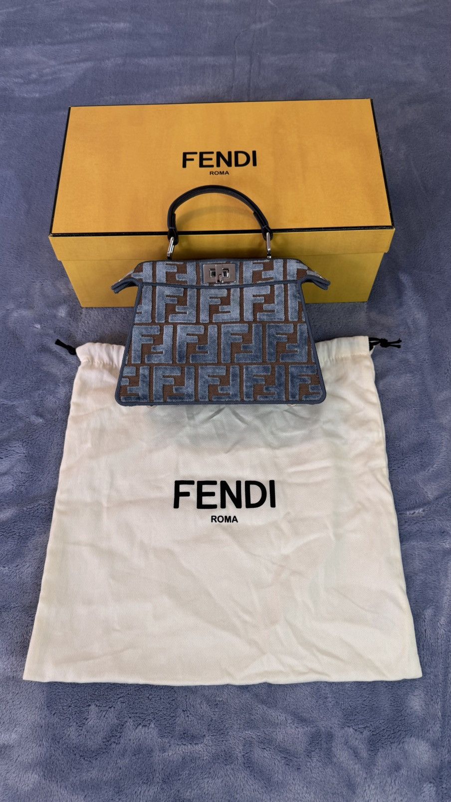 Fendi Fendi PEKaBOO ISeeU Petite Velluto Jaquard FF/VIT.GRACE Size ONE SIZE - 1 Thumbnail