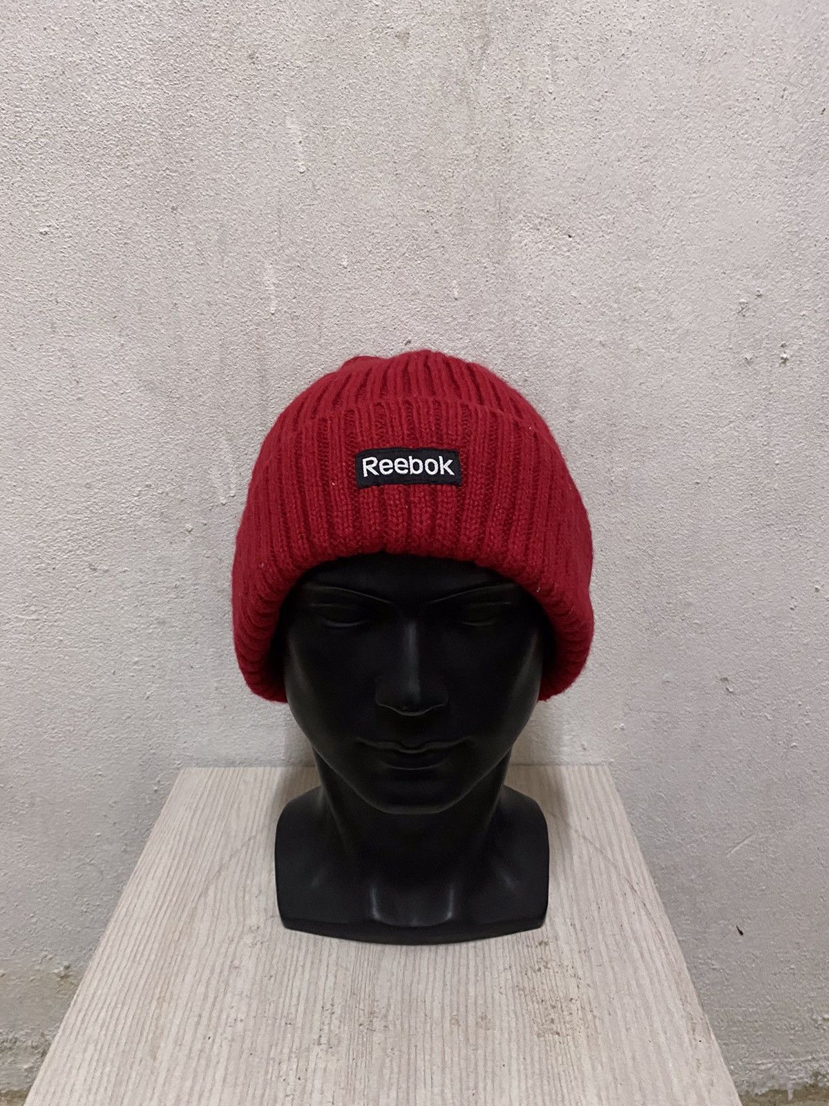 Reebok × Vintage Vintage Reebok Spellout Beanie Hat Size ONE SIZE - 2 Thumbnail