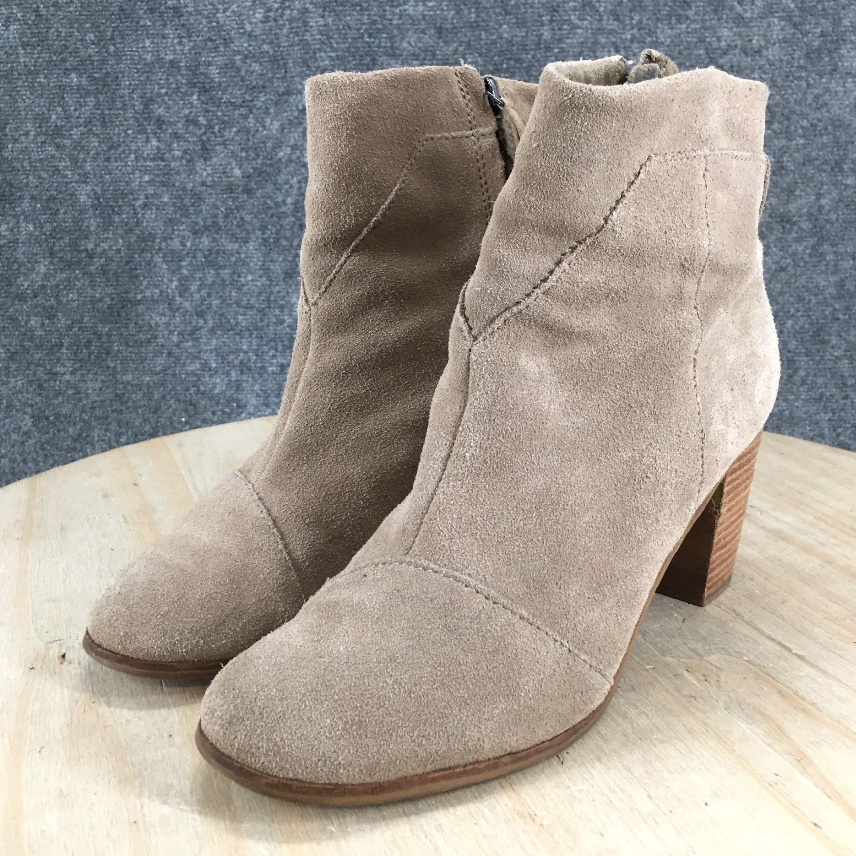 Toms TOMS Boots Womens 11 Ankle Booties Block Heels Casual Beige Suede Side Zip Shoes Size US 11 / IT 41 - 7 Thumbnail