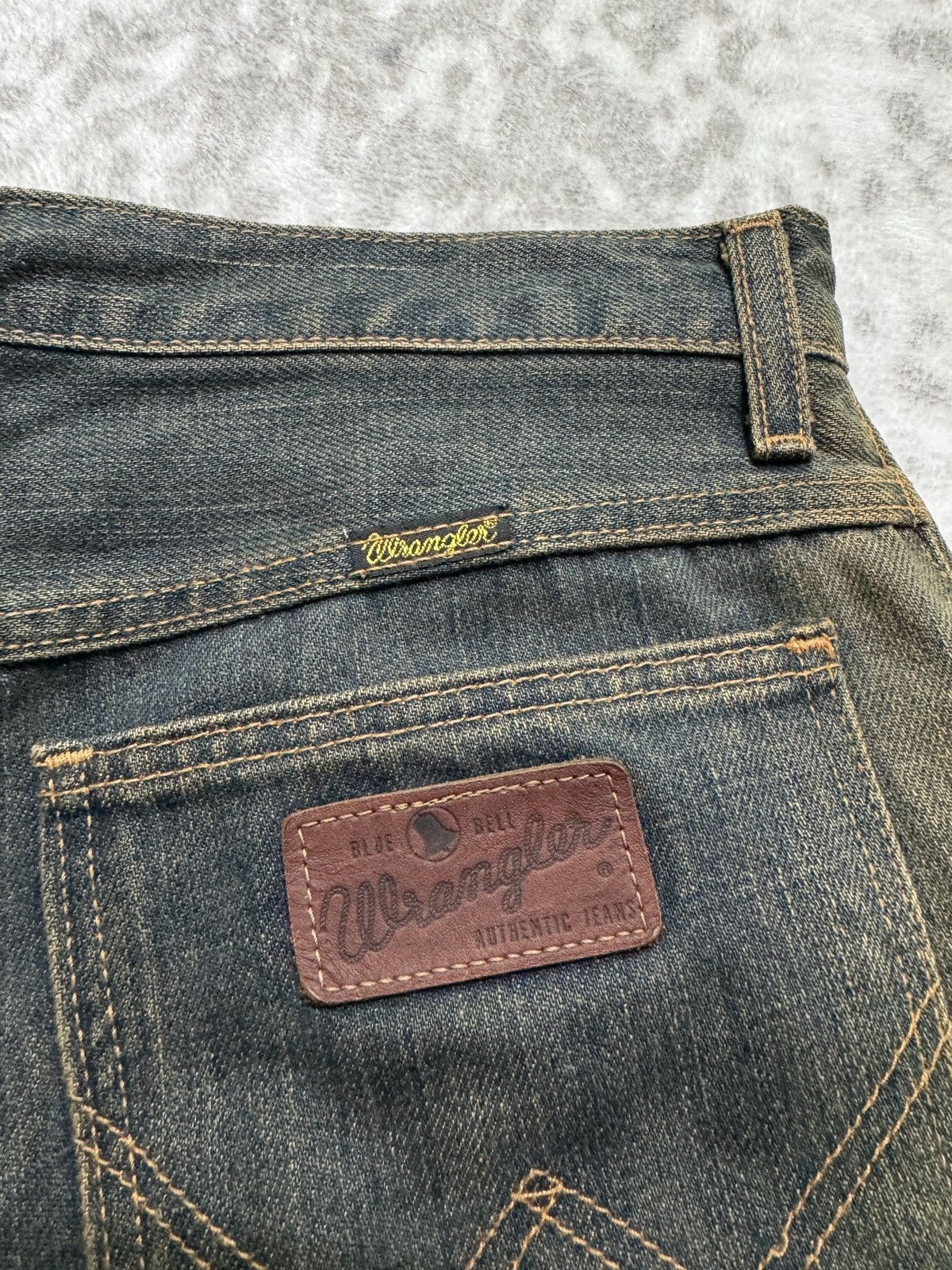 Vintage Lady Wrangler Bell Bottom 90s Sun Faded Grunge Denim Jeans Size US 28 / EU 44 - 16 Thumbnail