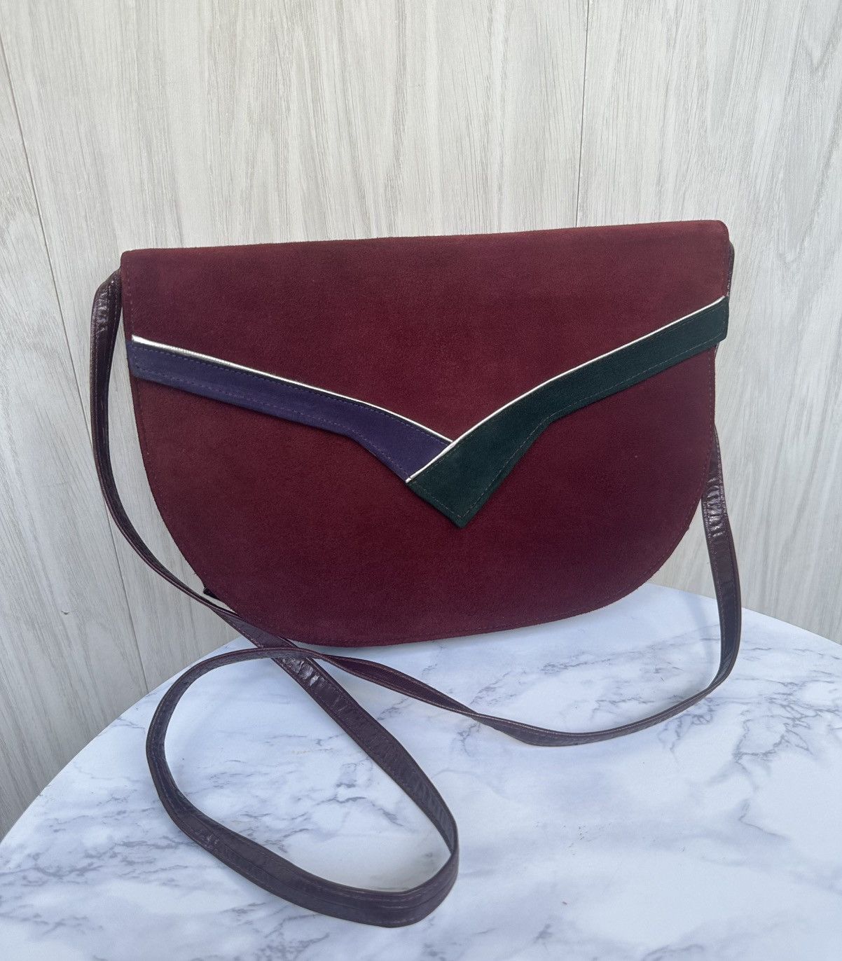 Bally VINTAGE 1980s BALLY Burgundy Suede and Leather Crossbody Bag Size ONE SIZE - 5 Thumbnail