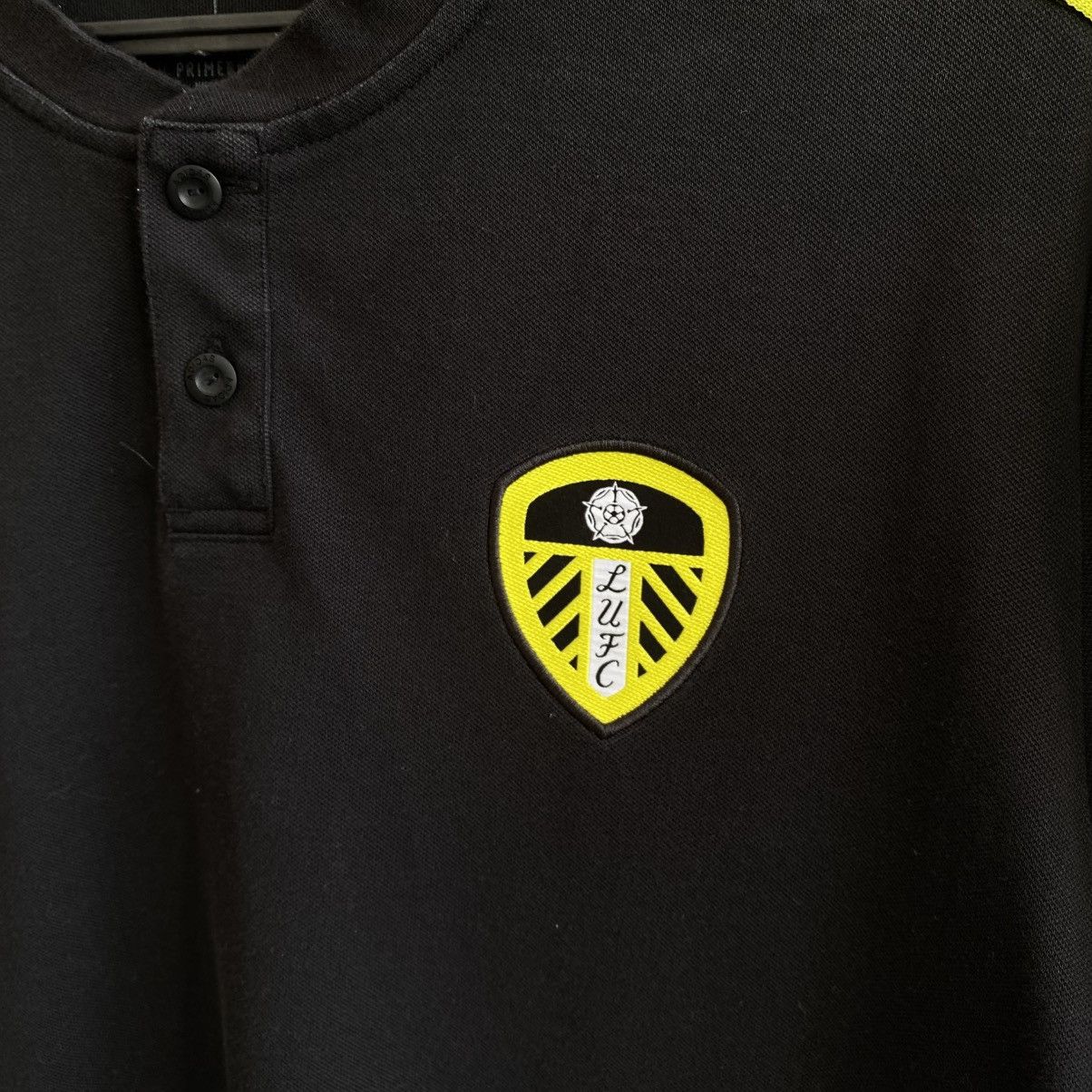Adidas Mens Adidas Leeds United Small Logo Black basic soccer tee Size US L / EU 52-54 / 3 - 3 Thumbnail