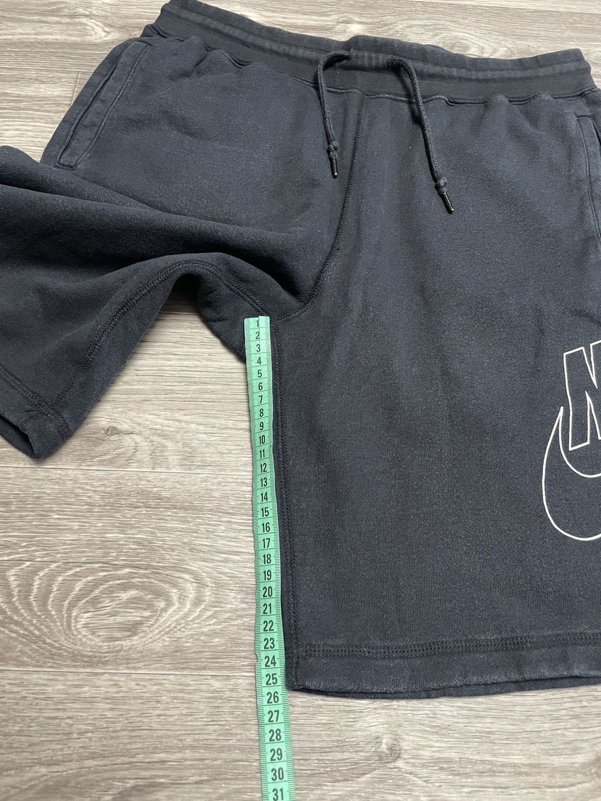 Nike Vintage Nike Black Sweet Shorts Y2K Size US 34 / EU 50 - 14 Thumbnail