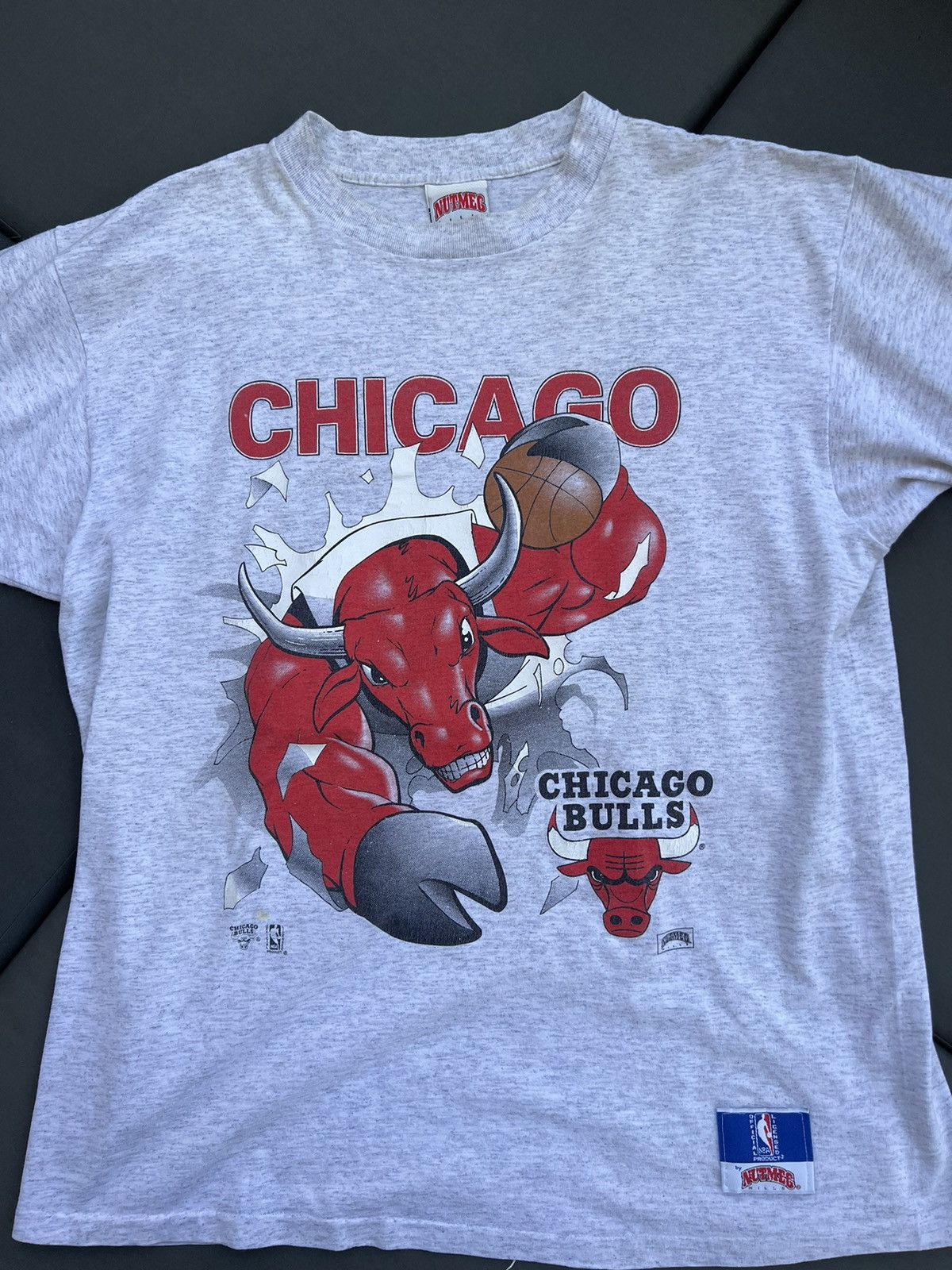 NBA × Nutmeg × Vintage Vintage nutmeg chicago bulls t shirt made in usa Size US XL / EU 56 / 4 - 3 Thumbnail