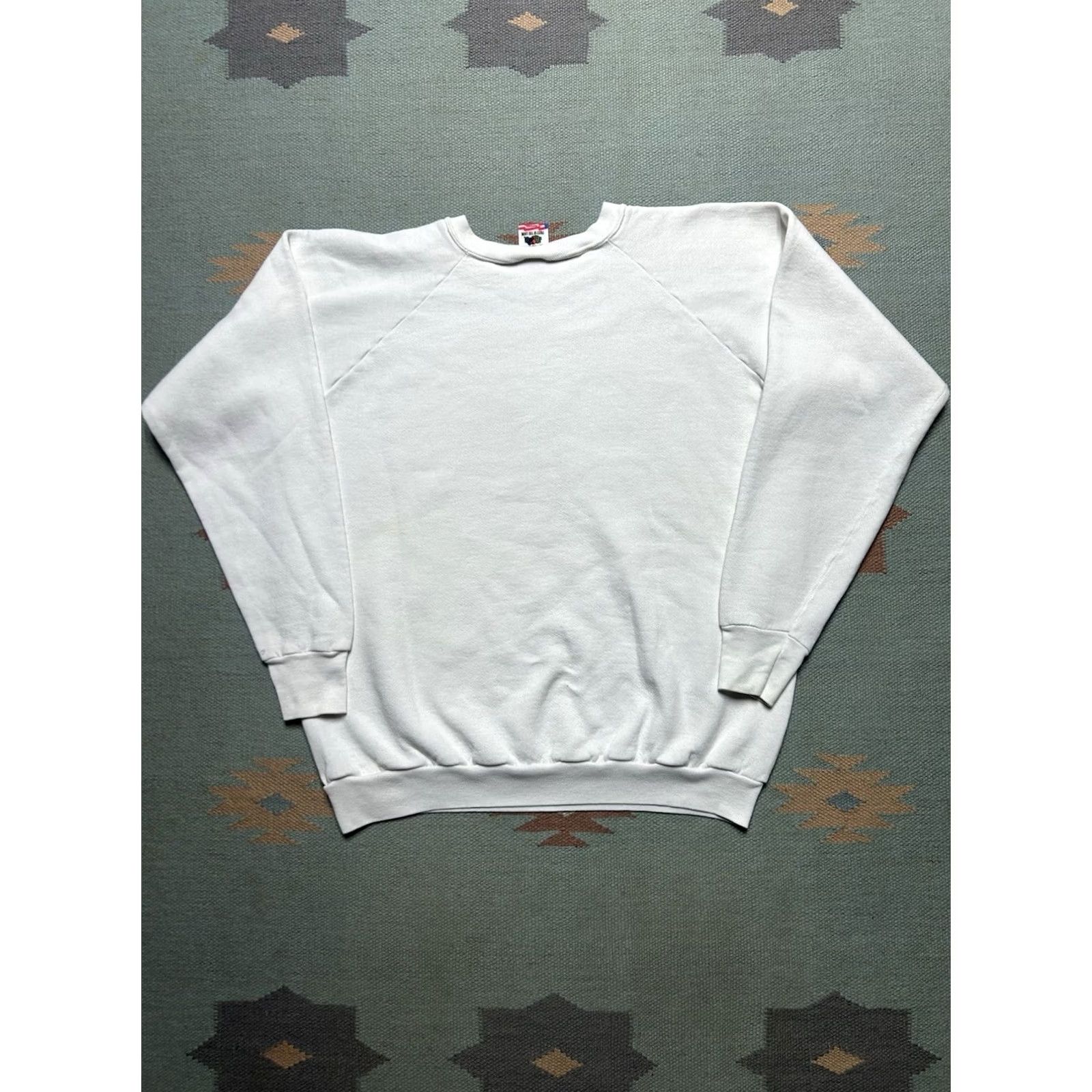 Fruit Of The Loom 2. Maximizes Search Visibility & Accuracy: The title focuses on key selling points (80s, Nevada, logo, pullover, XL) and clarifies item type Size US XL / EU 56 / 4 - 5 Thumbnail