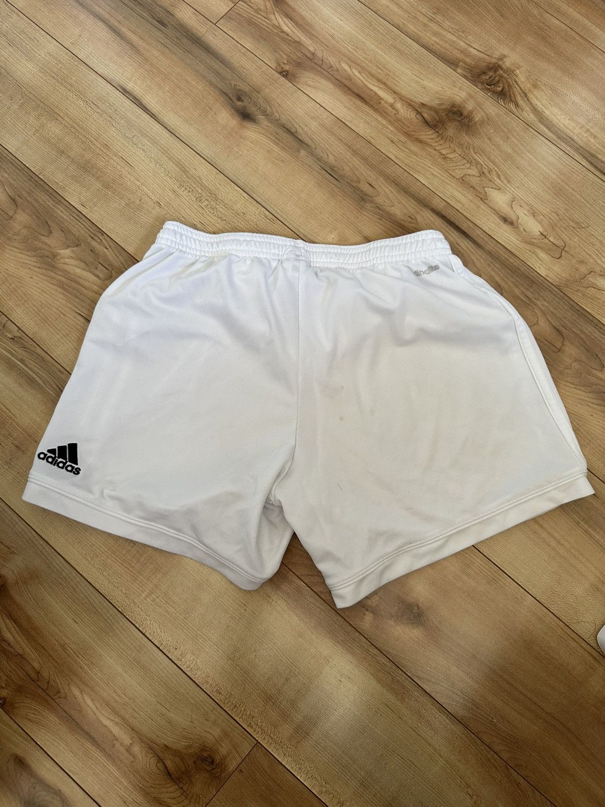 Adidas white adidas shorts Size US 28 / EU 44 - 2 Thumbnail