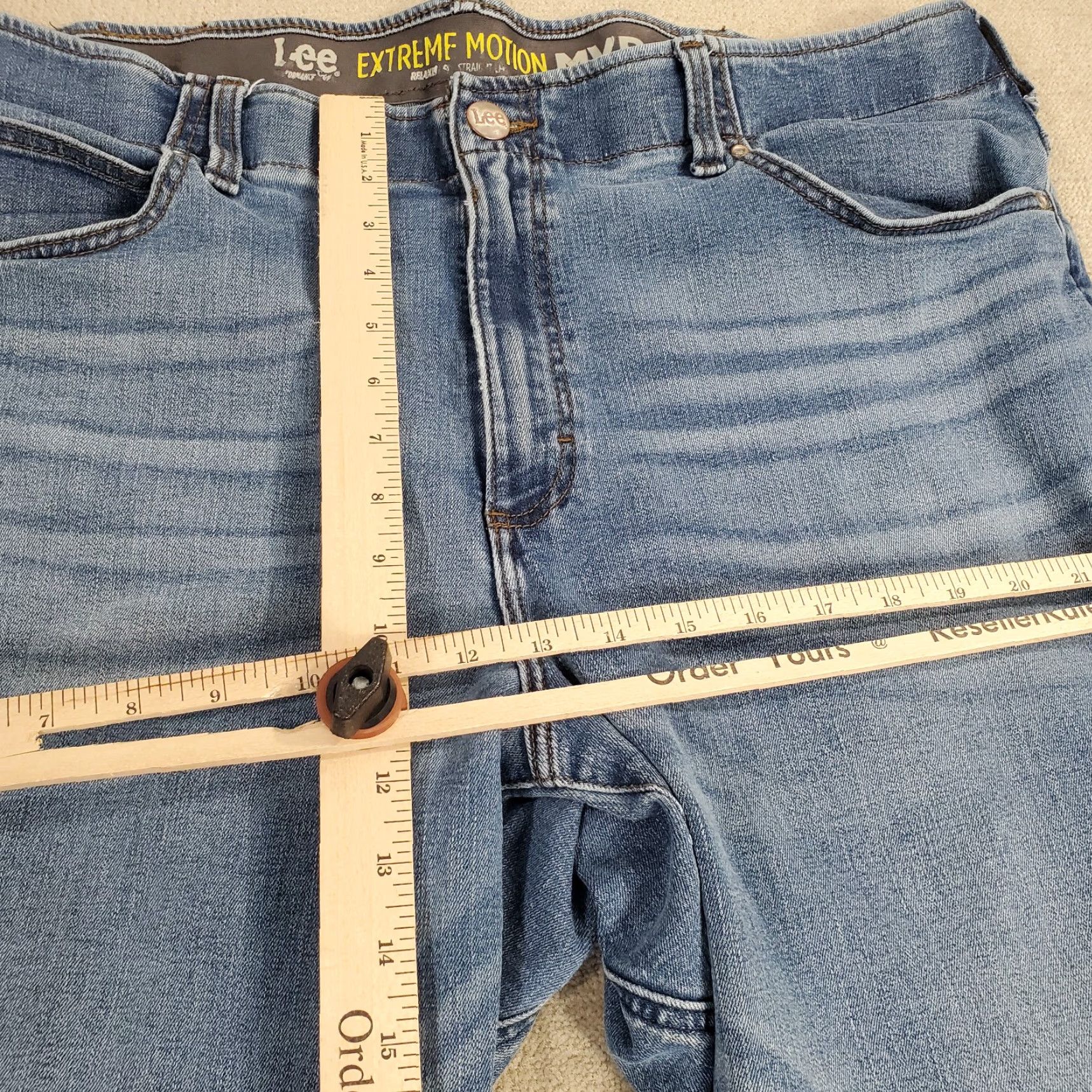 Lee Lee Jeans Mens 44x30 Blue Relaxed Straight Leg MVP Faded Medium Denim Cotton Regular Inseam 30 Classic Logo Pockets Jeans Mens Size US 40 / EU 56 - 4 Thumbnail