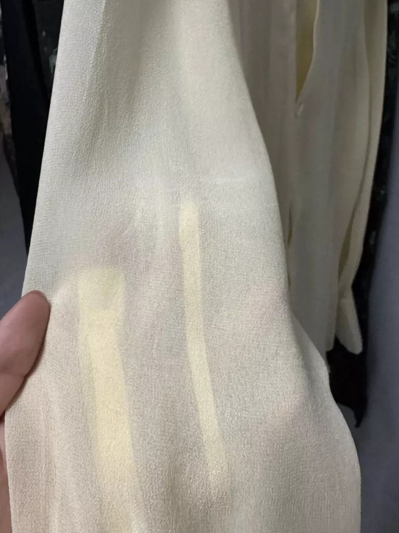 Undercover UNDERCOVER size 3 Gold button crepe silk shirt 2505-Nextar Size M / US 6-8 / IT 42-44 - 4 Thumbnail