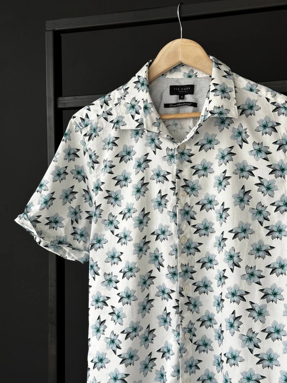 Ted Baker Ted Baker Floral Print Hawaii Short Sleeve Summer Shirt Size US L / EU 52-54 / 3 - 3 Thumbnail