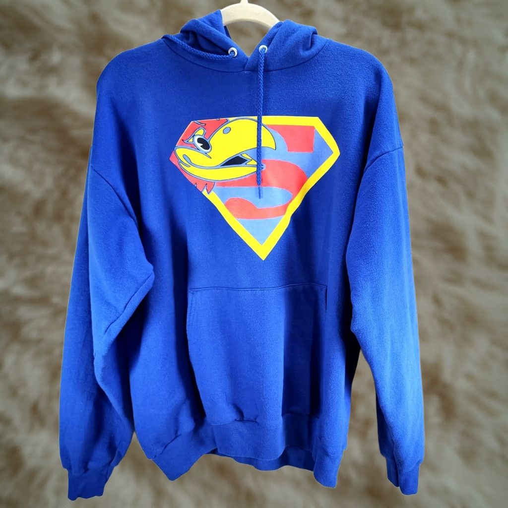 Hanes Hanes Comfort blend Kansas University Jayhawks Team Hoodie Superman Logo L Men’s Pullover Hooded Kangaroo pocket Blue Graphic Print Size L Size US L / EU 52-54 / 3 - 1 Thumbnail