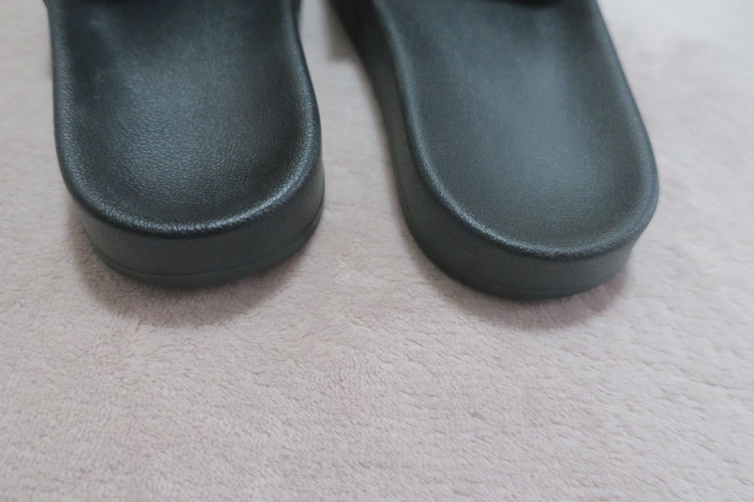 Balenciaga Smooth Rubber Logo Pool Slide Black/Green Size US 6 / IT 36 - 7 Thumbnail