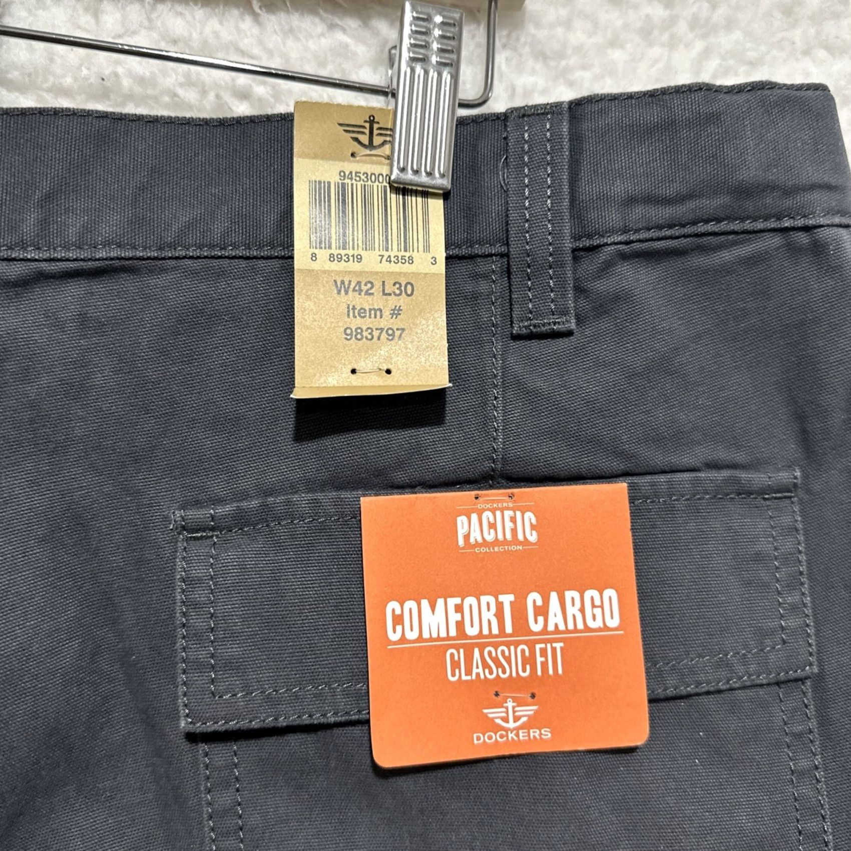 Dockers DOCKERS Pacific Classic Fit Comfort Cargo Pants Men Sz 42 Dark Gray Canvas NWT Size US 42 / EU 58 - 7 Thumbnail