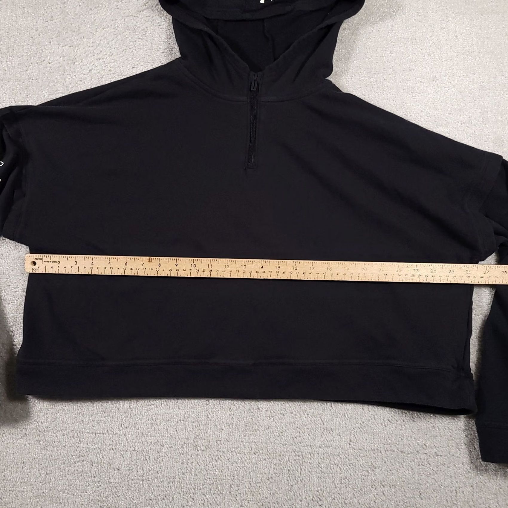 Under Armour VINTAGE: No Under armour Rival Cropped Gym Hoodie Women XL Black 1/4 Zip Hoodie Women XL Black Logo Size XL / US 12-14 / IT 48-50 - 6 Thumbnail