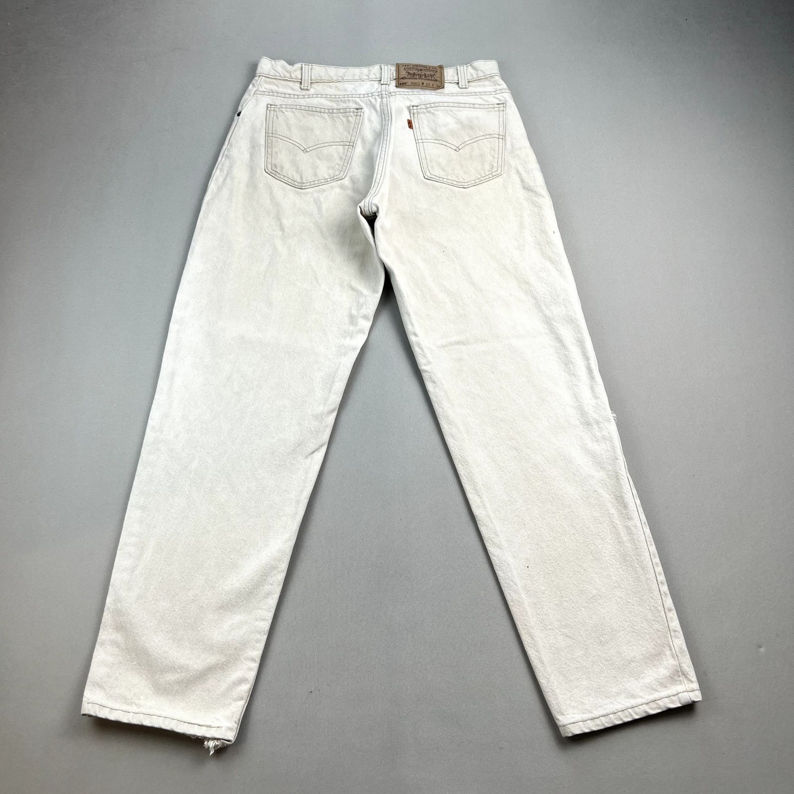 Levi's Vintage Levis 550 Jeans Mens Cream Denim Relaxed Fit Size US 32 / EU 48 - 1 Thumbnail