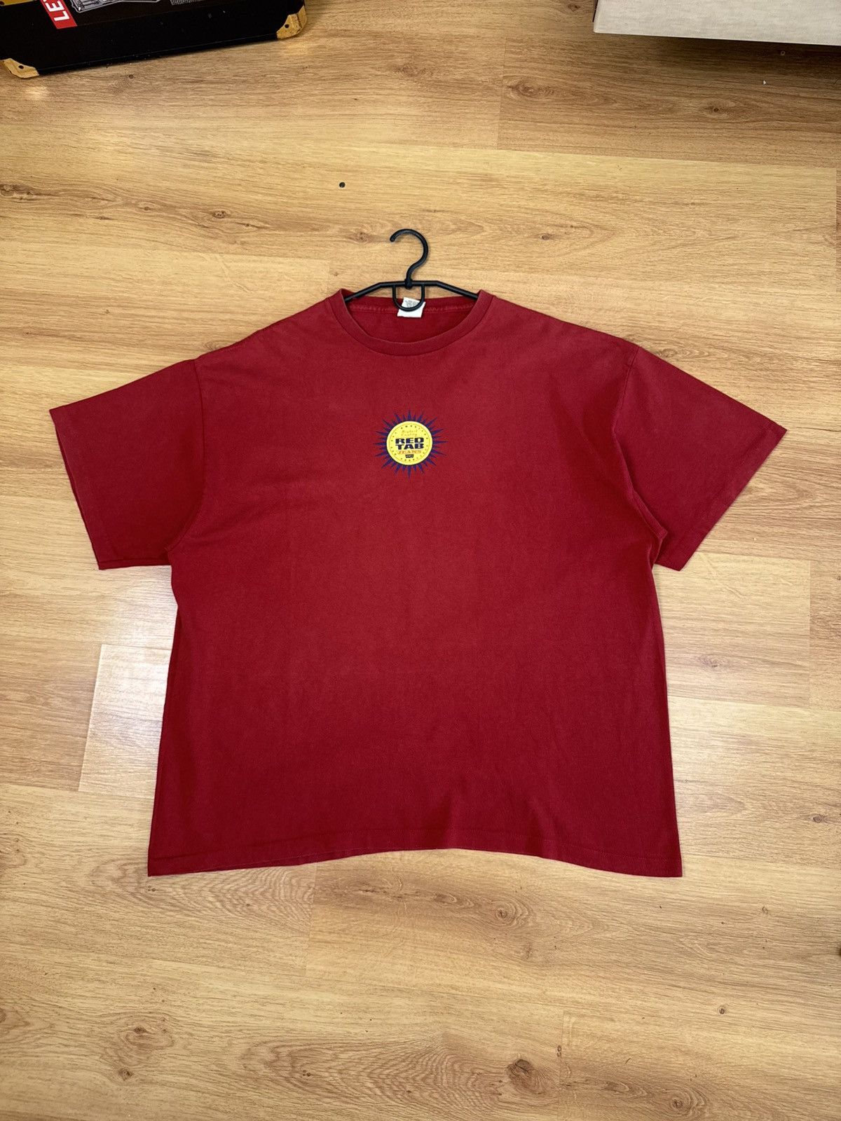 Levi's Vintage Levis T shirt Red Tab Red XL Streetwear Size US L / EU 52-54 / 3 - 4 Thumbnail