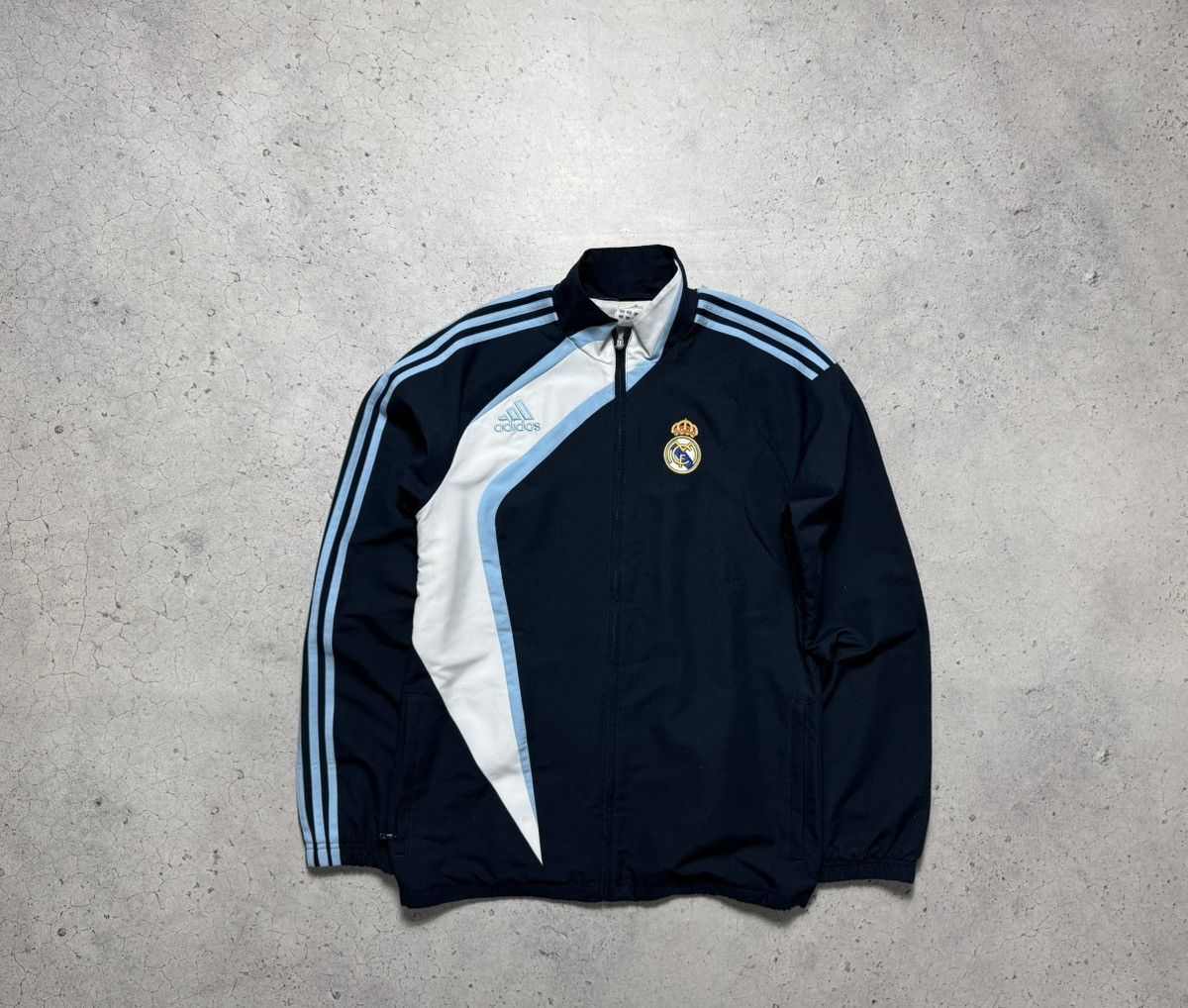 Adidas Adidas FC Real Madrid Full Zip Nylon Light Jacket Football Size US S / EU 44-46 / 1 - 1 Thumbnail