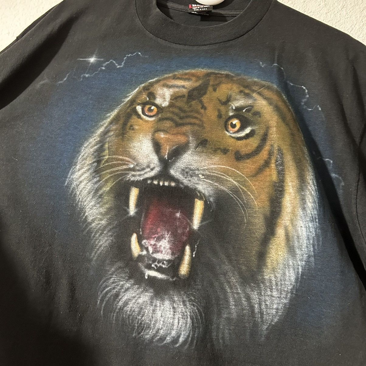 Fruit Of The Loom × Vintage Vintage Rare Tiger Fruit Of The Loom T-Shirt Men’s XL Size US XL / EU 56 / 4 - 2 Thumbnail