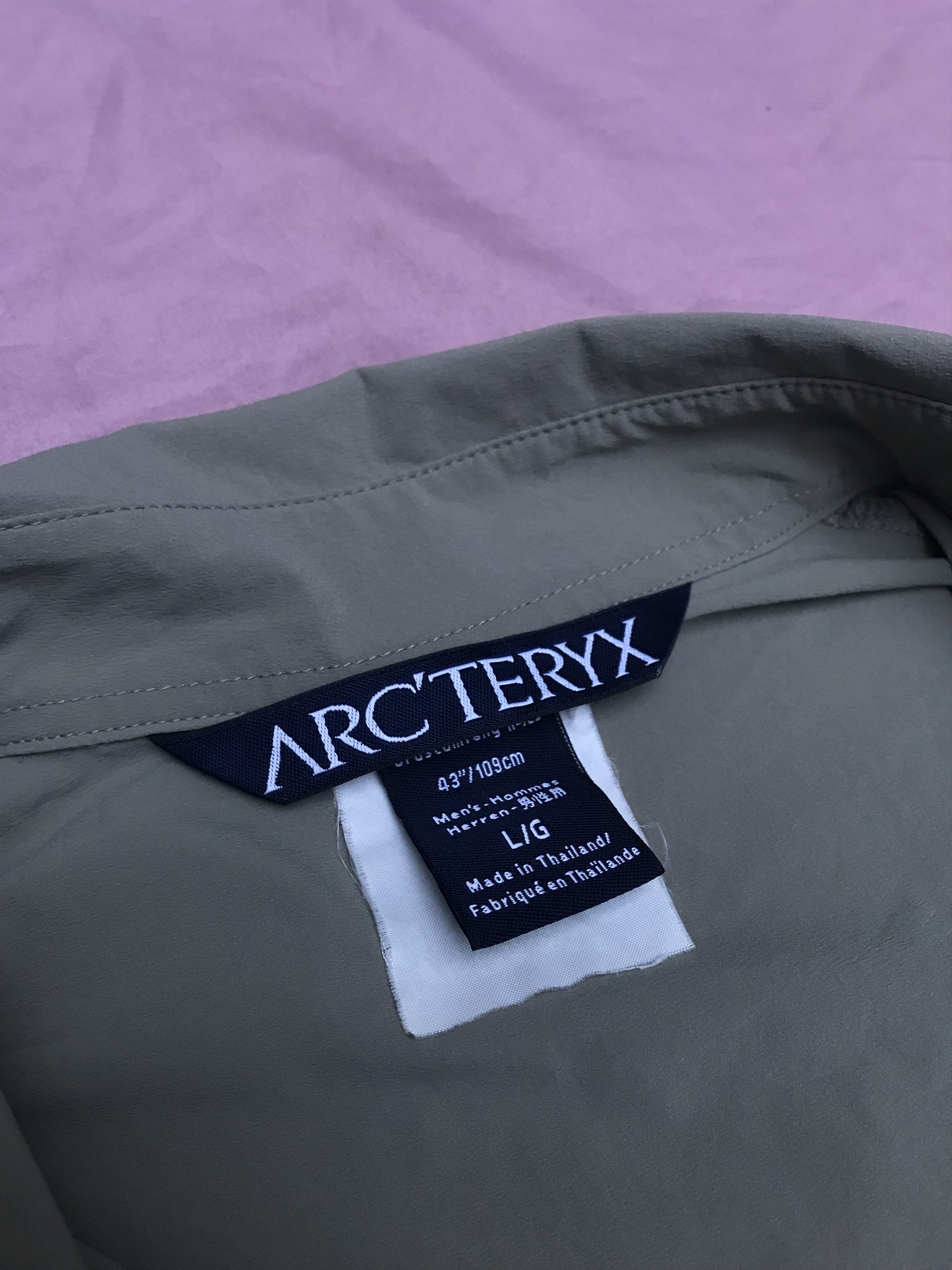Arc'teryx Arc'teryx technical button up/ light jacket Size US L / EU 52-54 / 3 - 1 Thumbnail