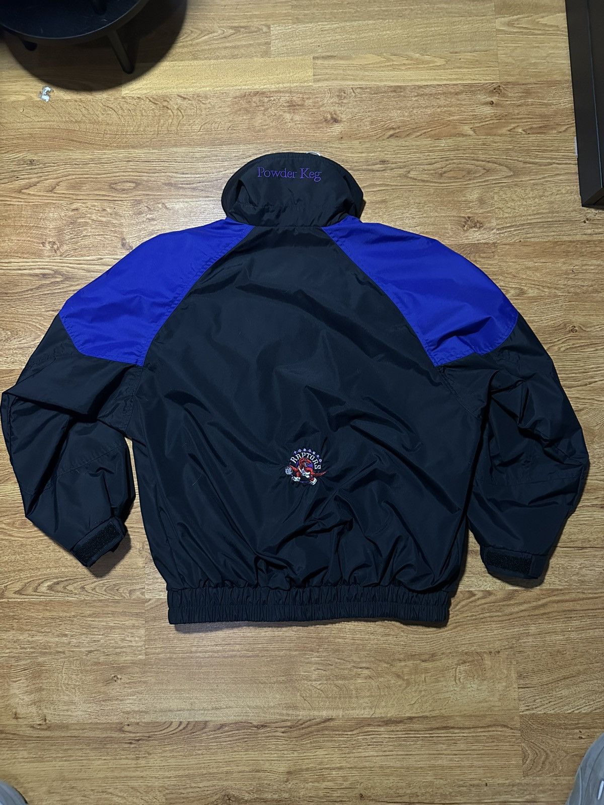 Columbia 90s Columbia Powder Keg Toronto Raptors Jacket Size M / US 6-8 / IT 42-44 - 2 Thumbnail