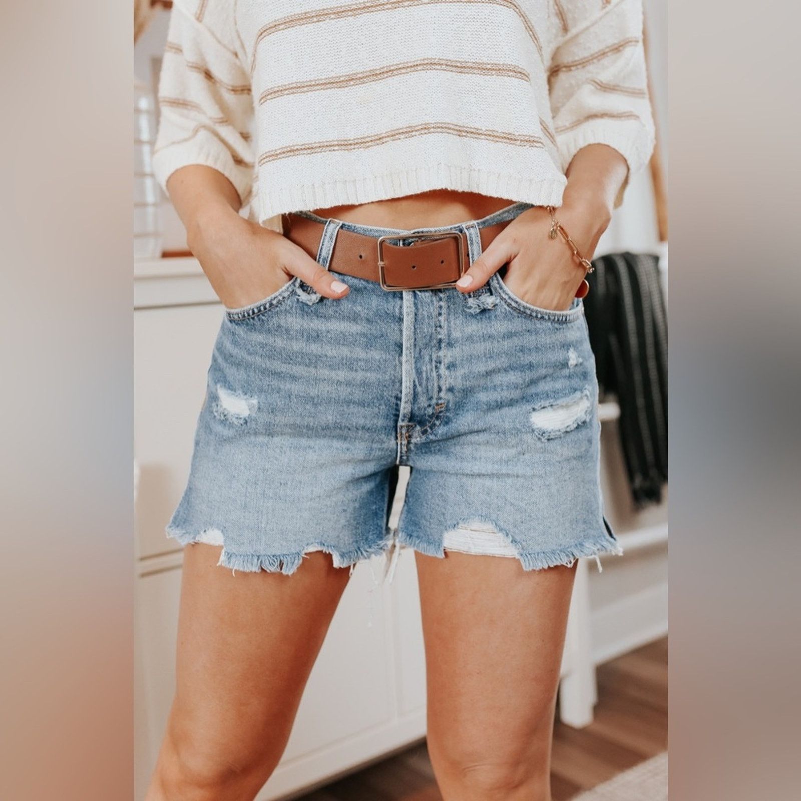 Free People 🎉LAST PIECE 🎉 FREE PEOPLE Makai Distressed Denim Shorts Size 28" / US 6 / IT 42 - 5 Thumbnail