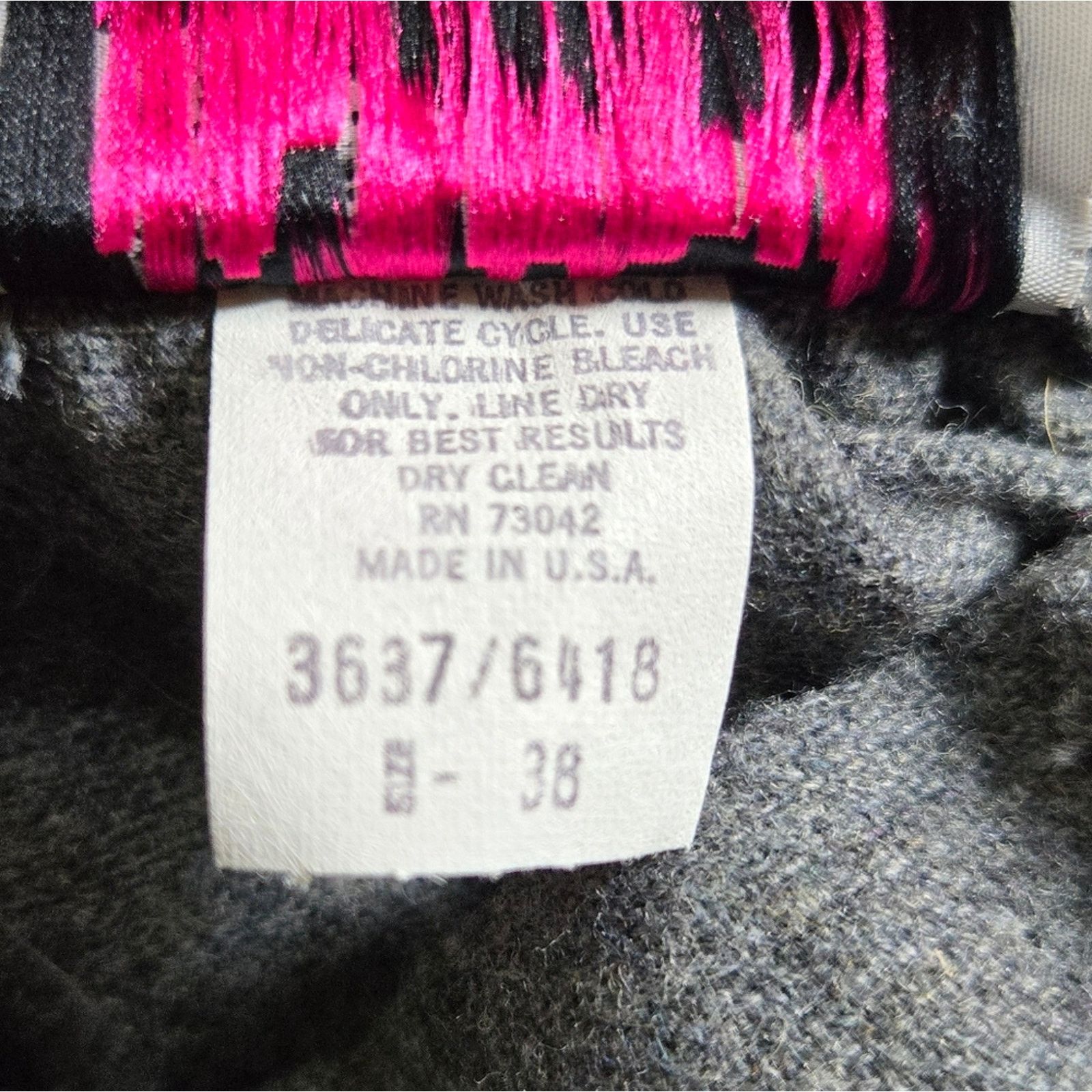 BLVD Vintage wool blend skirt, NEW WITH TAGS! Size 38" / US 16 / IT 52 - 2 Thumbnail