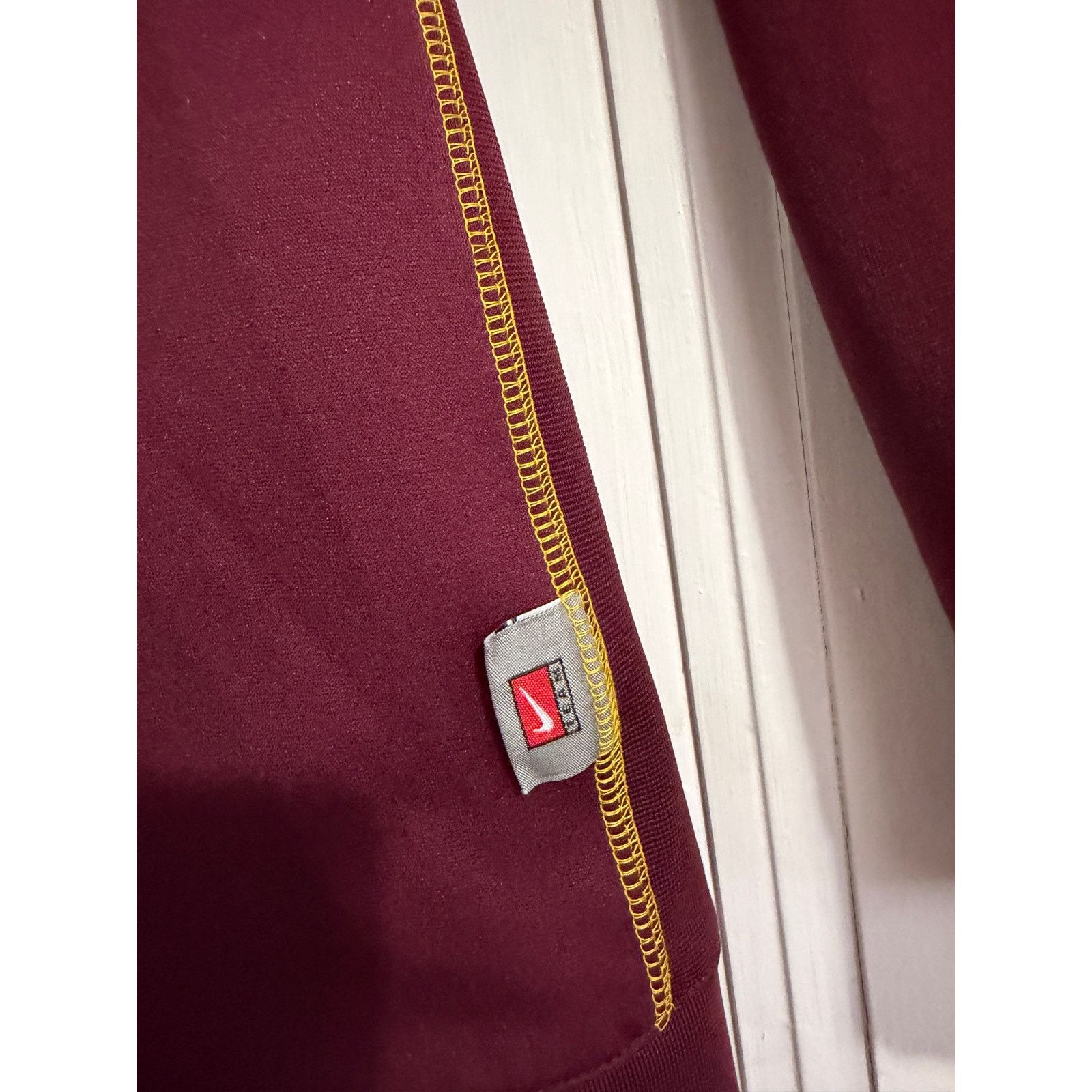 Nike University of Minnesota Gophers NikeFit Sweatshirt Size M Size US M / EU 48-50 / 2 - 5 Thumbnail
