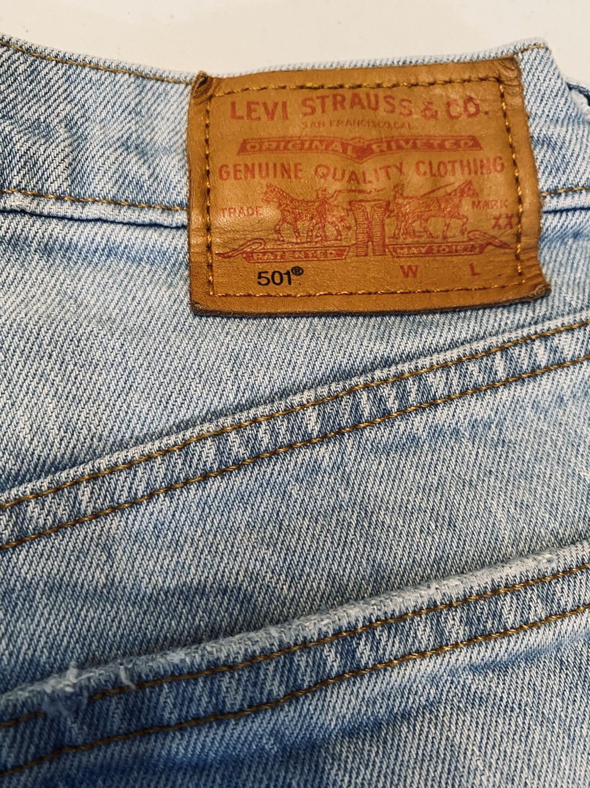 Levi's Levi's Spellout Logo Side Ribbon 501 High Rise Cut Offs 25 Size 25" / US 0 / IT 36 - 11 Thumbnail