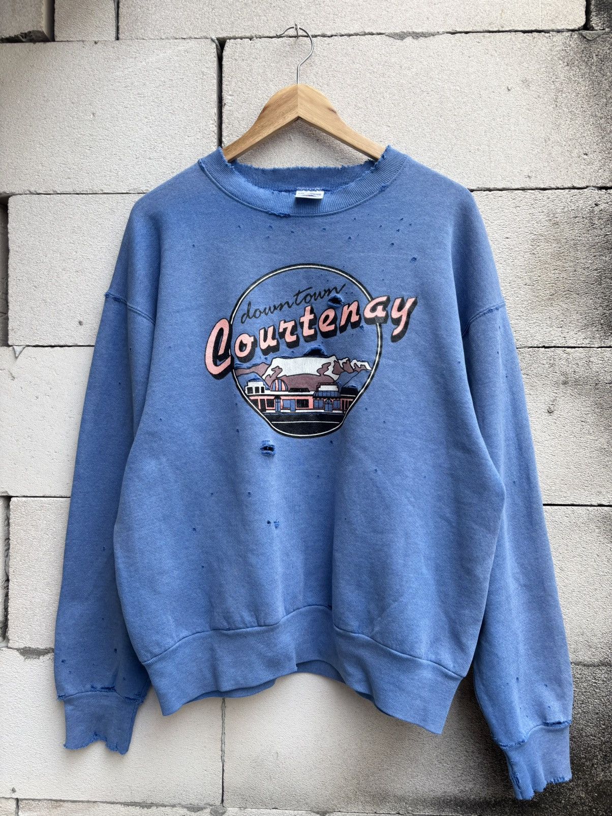 Vintage Thrashed Distressed Down Town Courtenay Sweatshirt Size US L / EU 52-54 / 3 - 2 Thumbnail